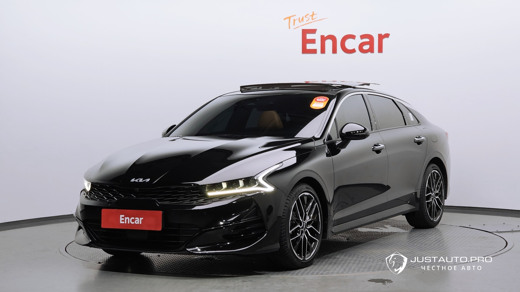 Автомобиль Kia K5