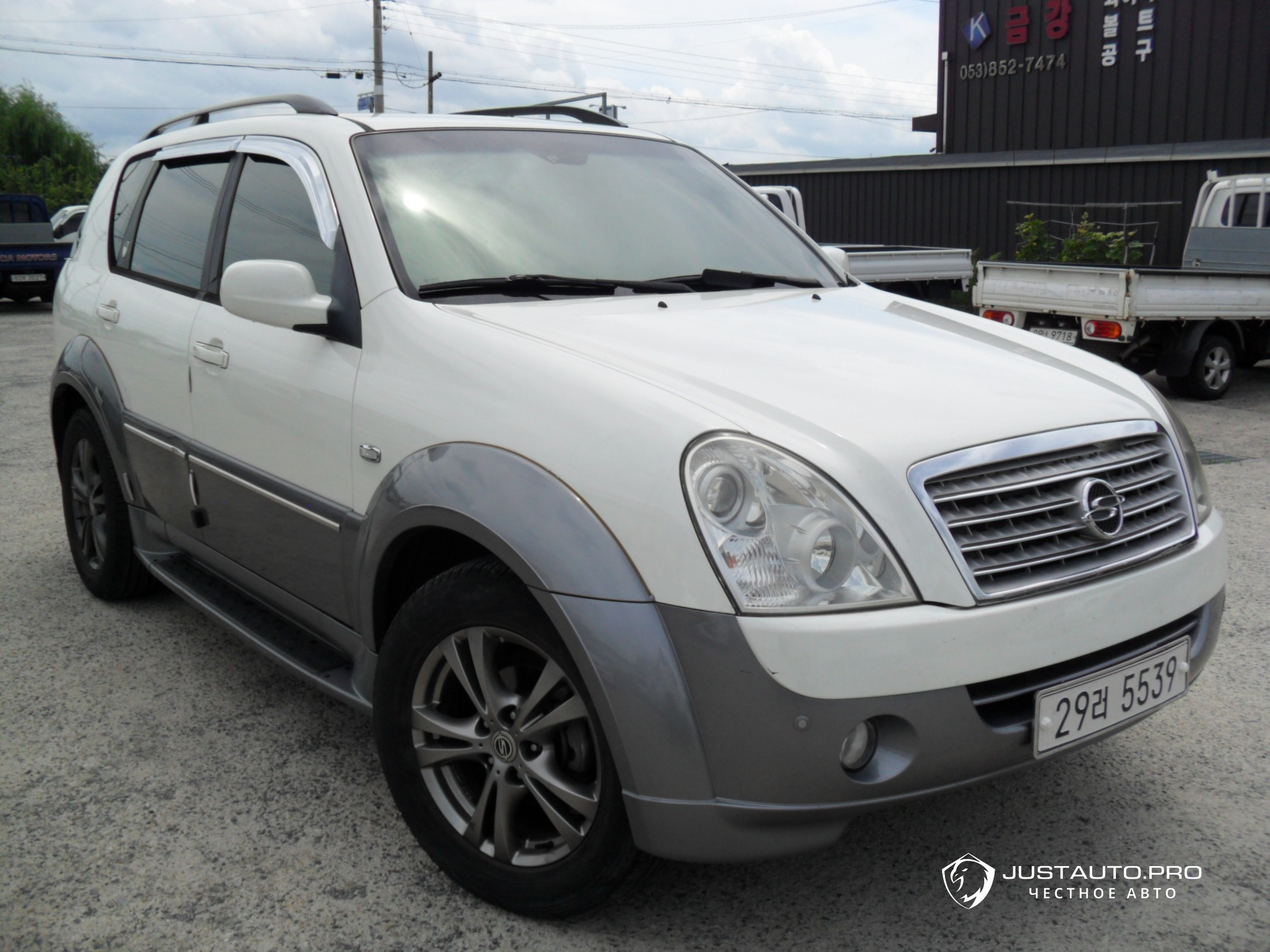 Автомобиль KG_Mobility_Ssangyong Rexton