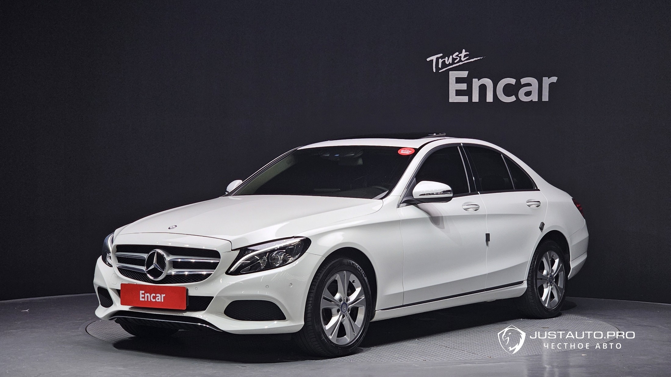 Автомобиль Mercedes-Benz C-Class