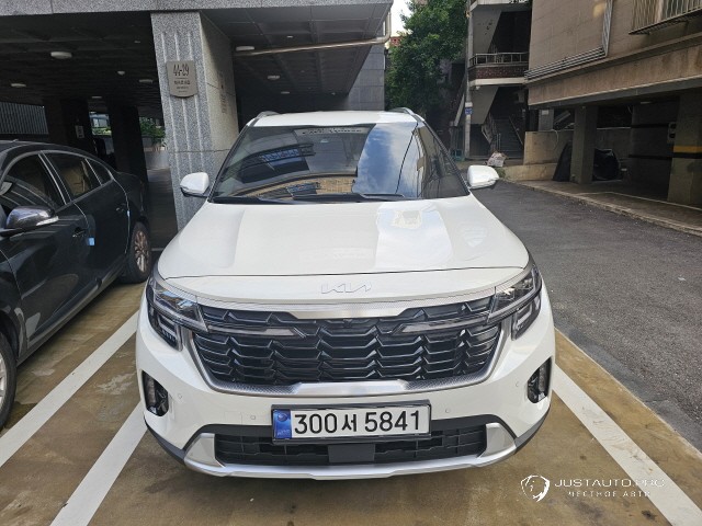 Автомобиль Kia Seltos
