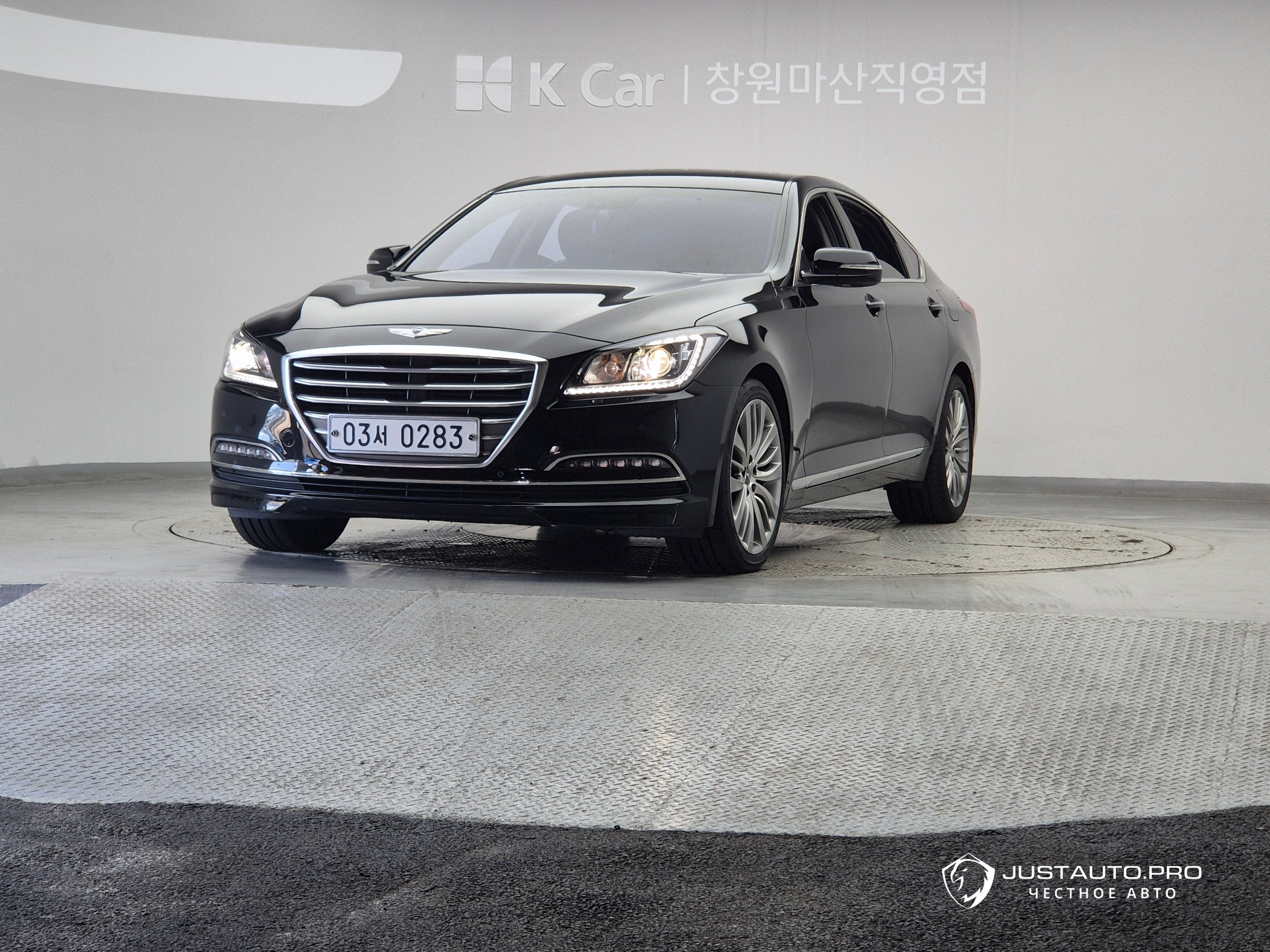 Автомобиль Hyundai Genesis