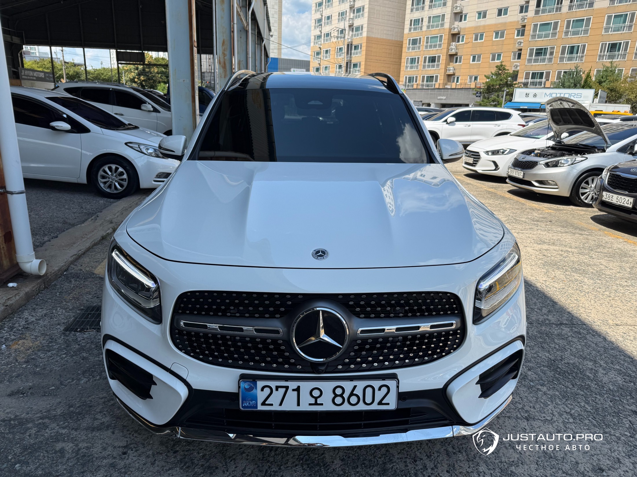 Автомобиль Mercedes-Benz GLB-Class