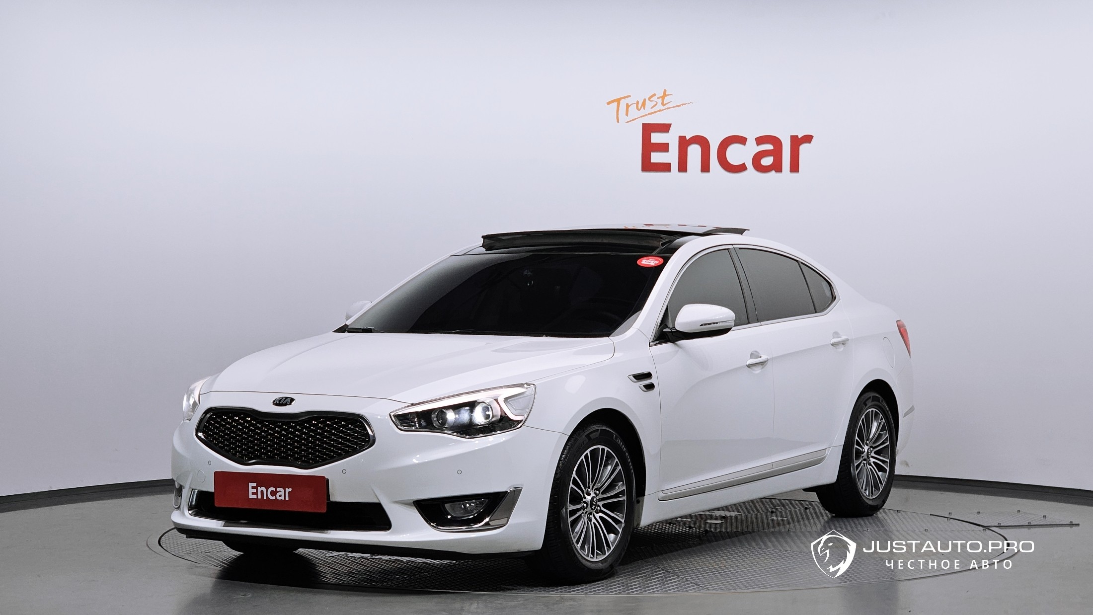 Автомобиль Kia K7