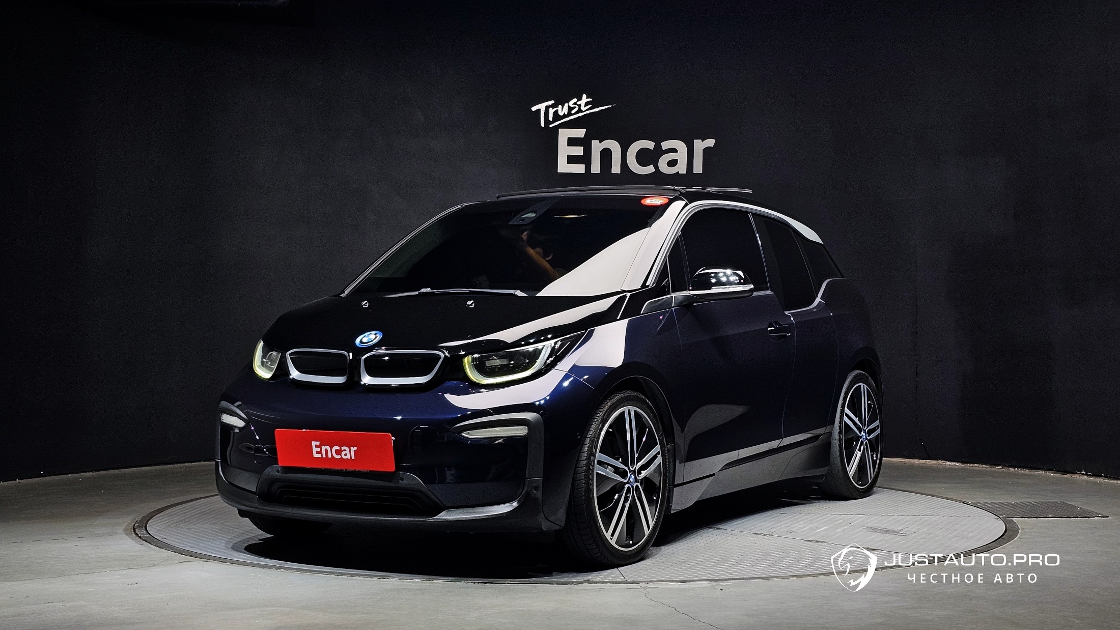 Автомобиль BMW i3