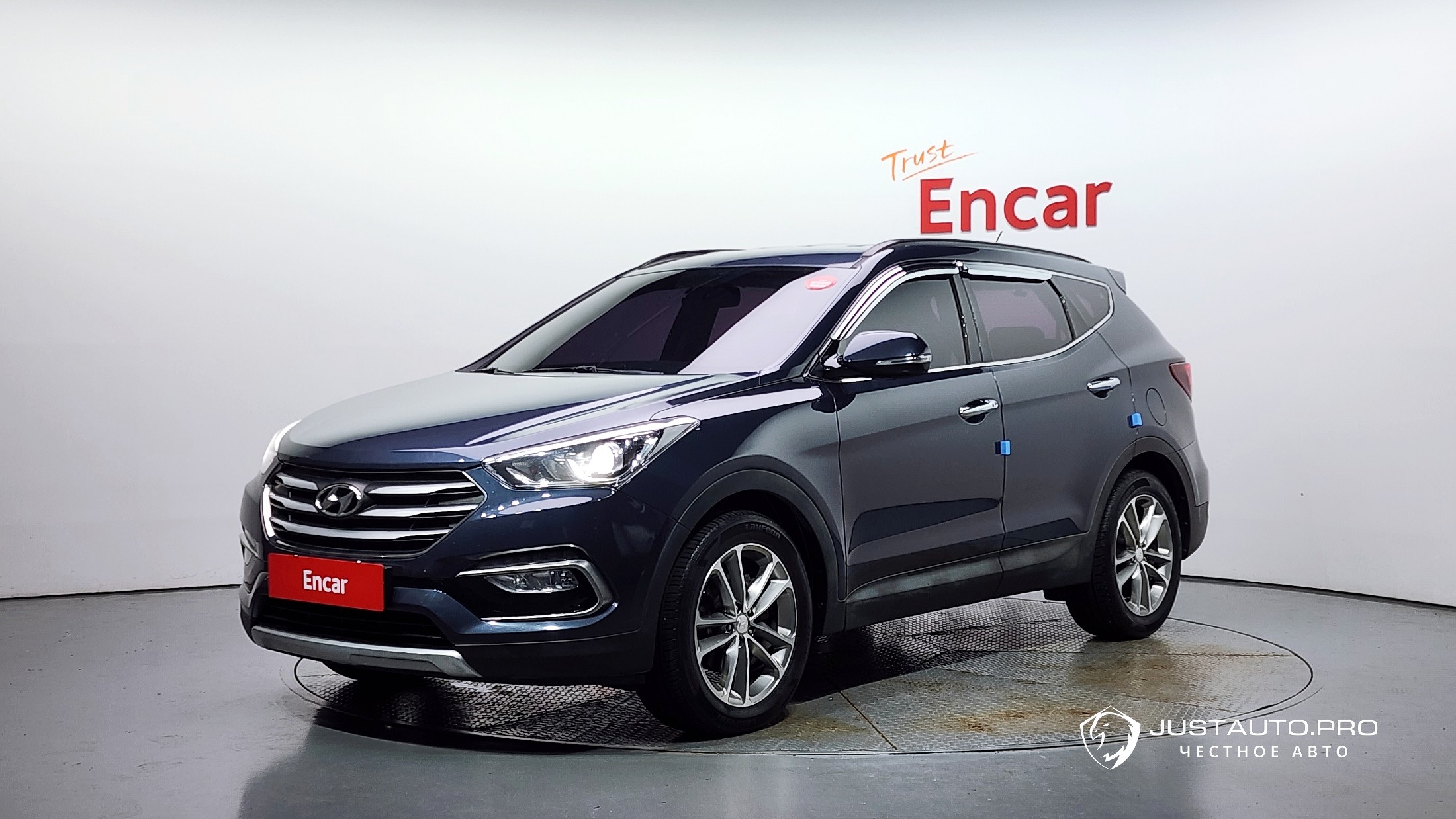 Автомобиль Hyundai Santafe