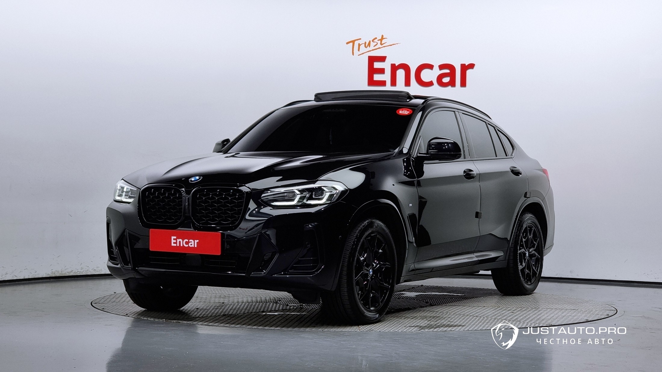 Автомобиль BMW X4