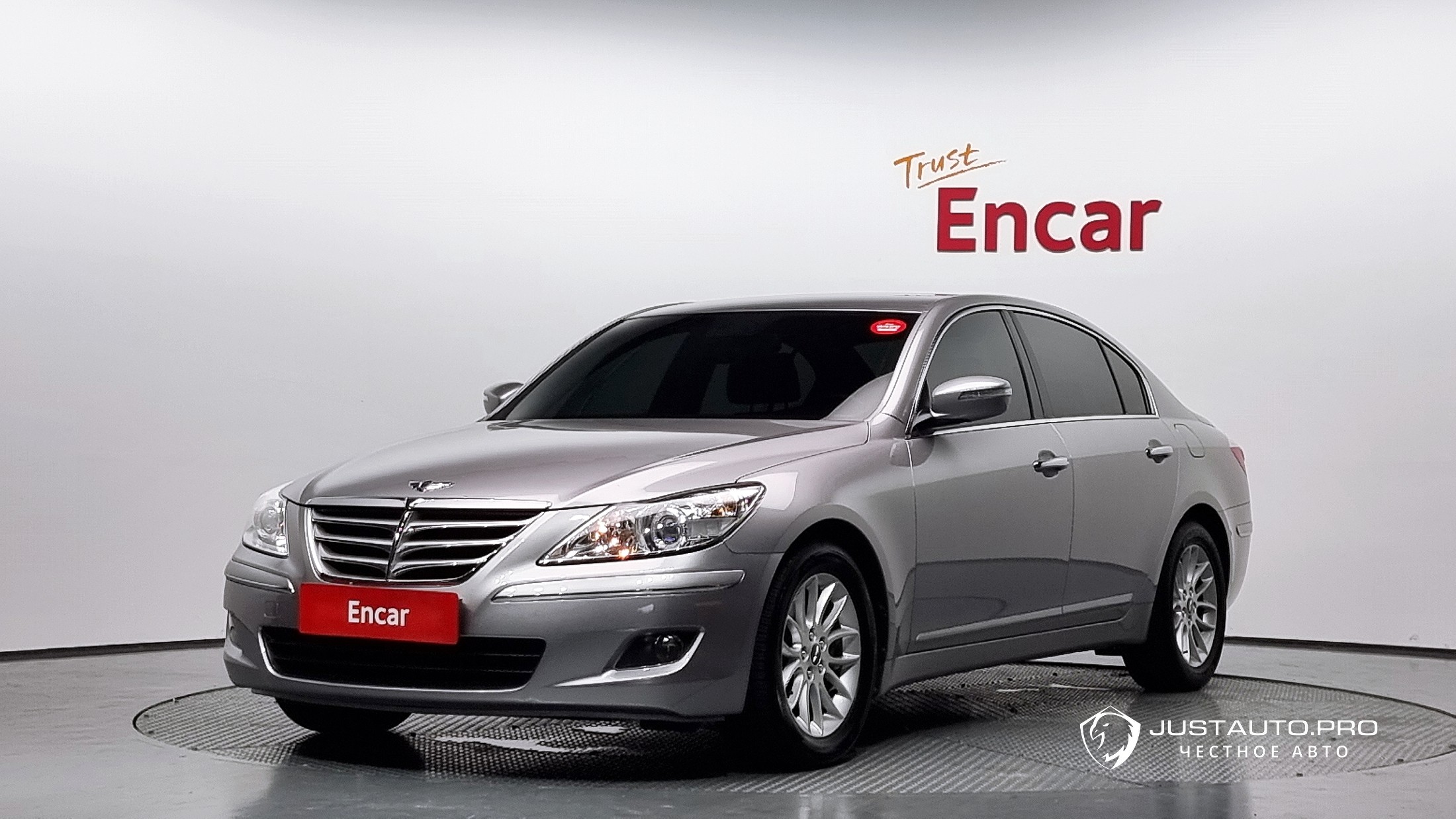 Автомобиль Hyundai Genesis