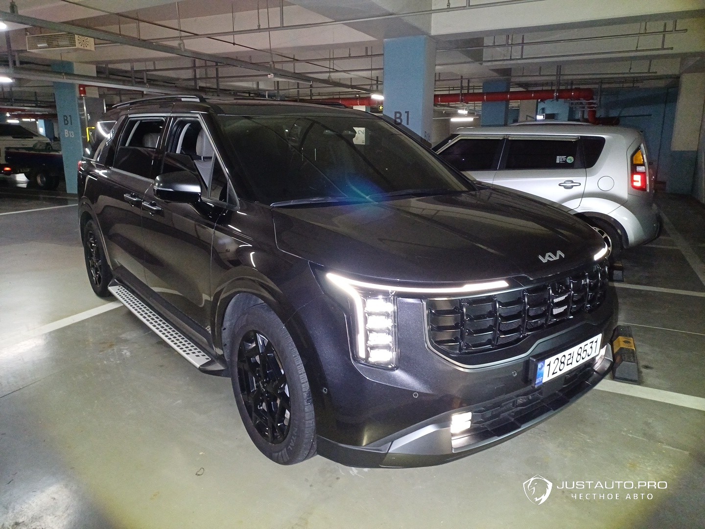 Автомобиль Kia Canival