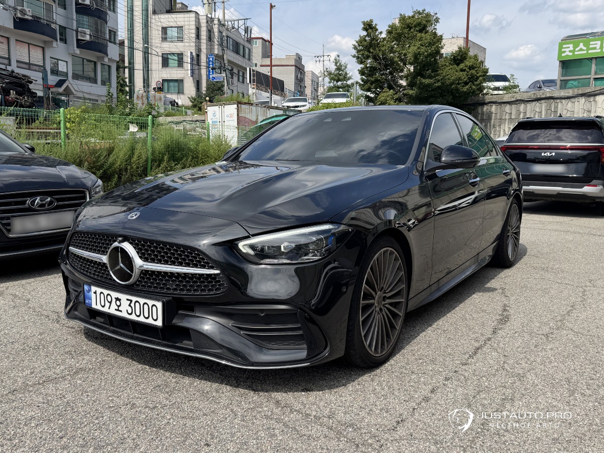 Автомобиль Mercedes-Benz C-Class