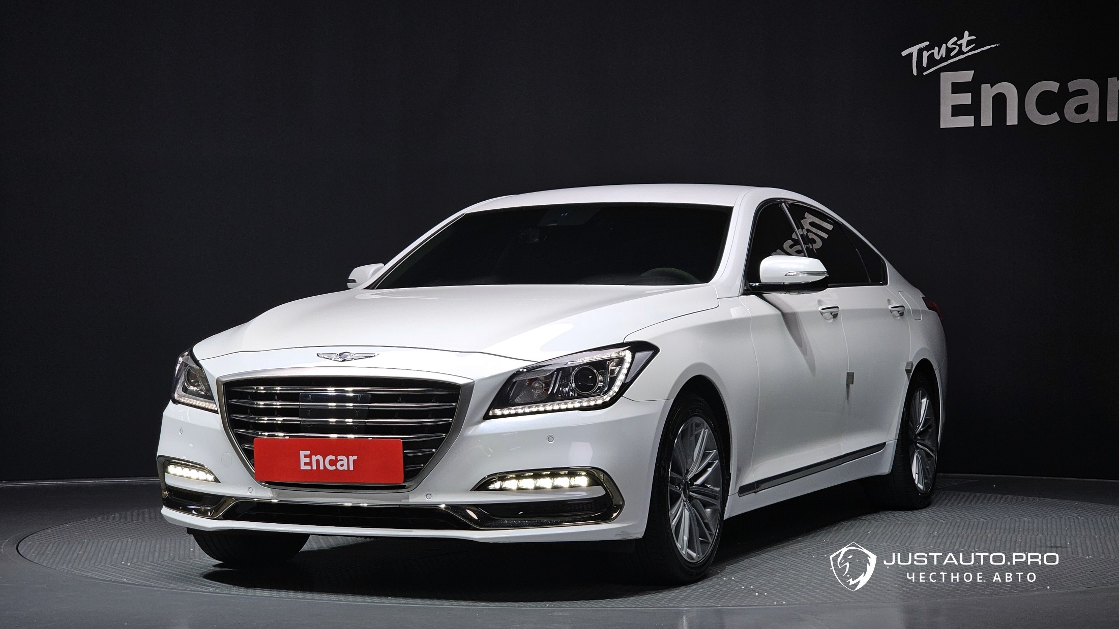 Автомобиль Genesis G80