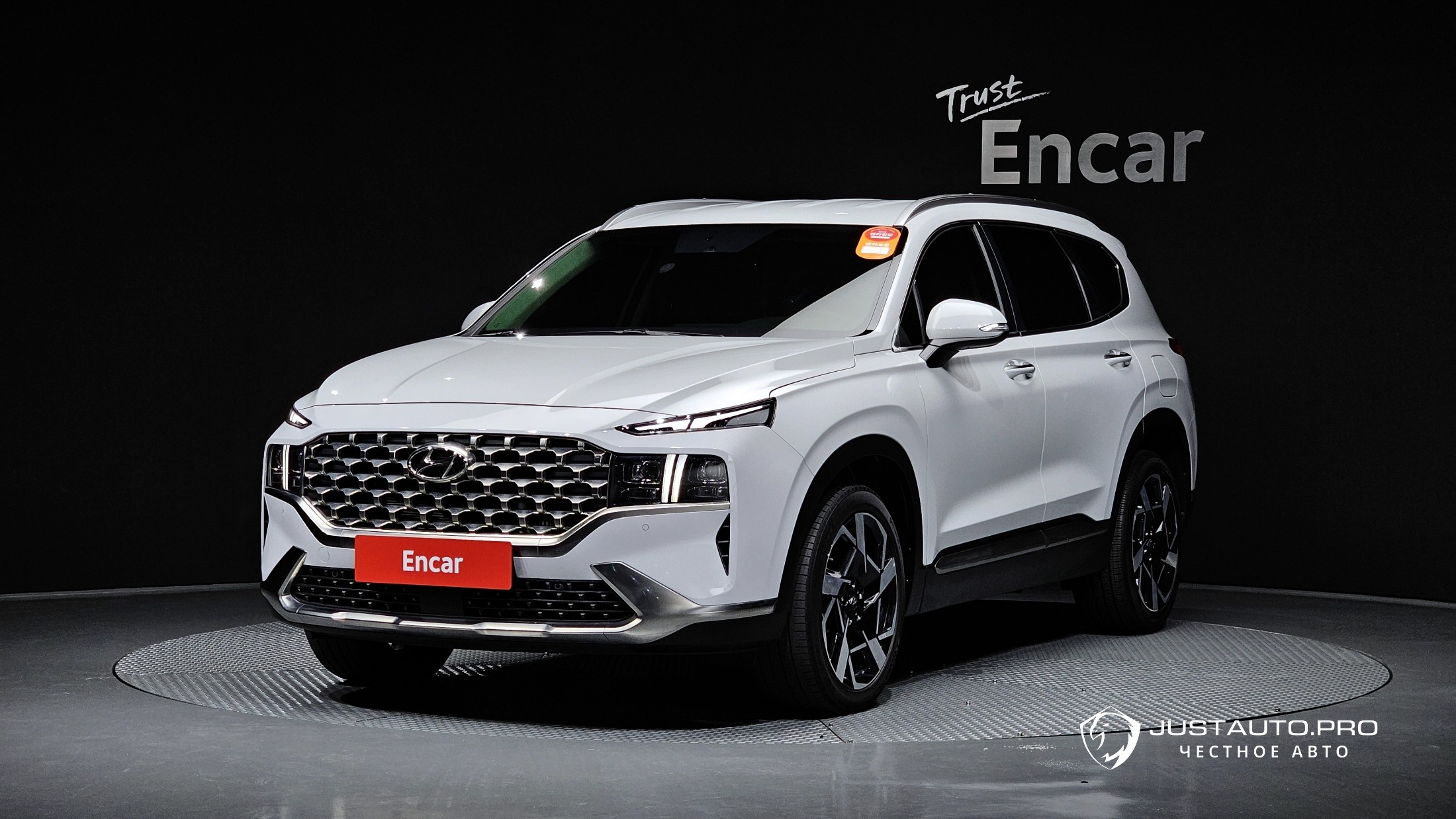 Автомобиль Hyundai Santafe