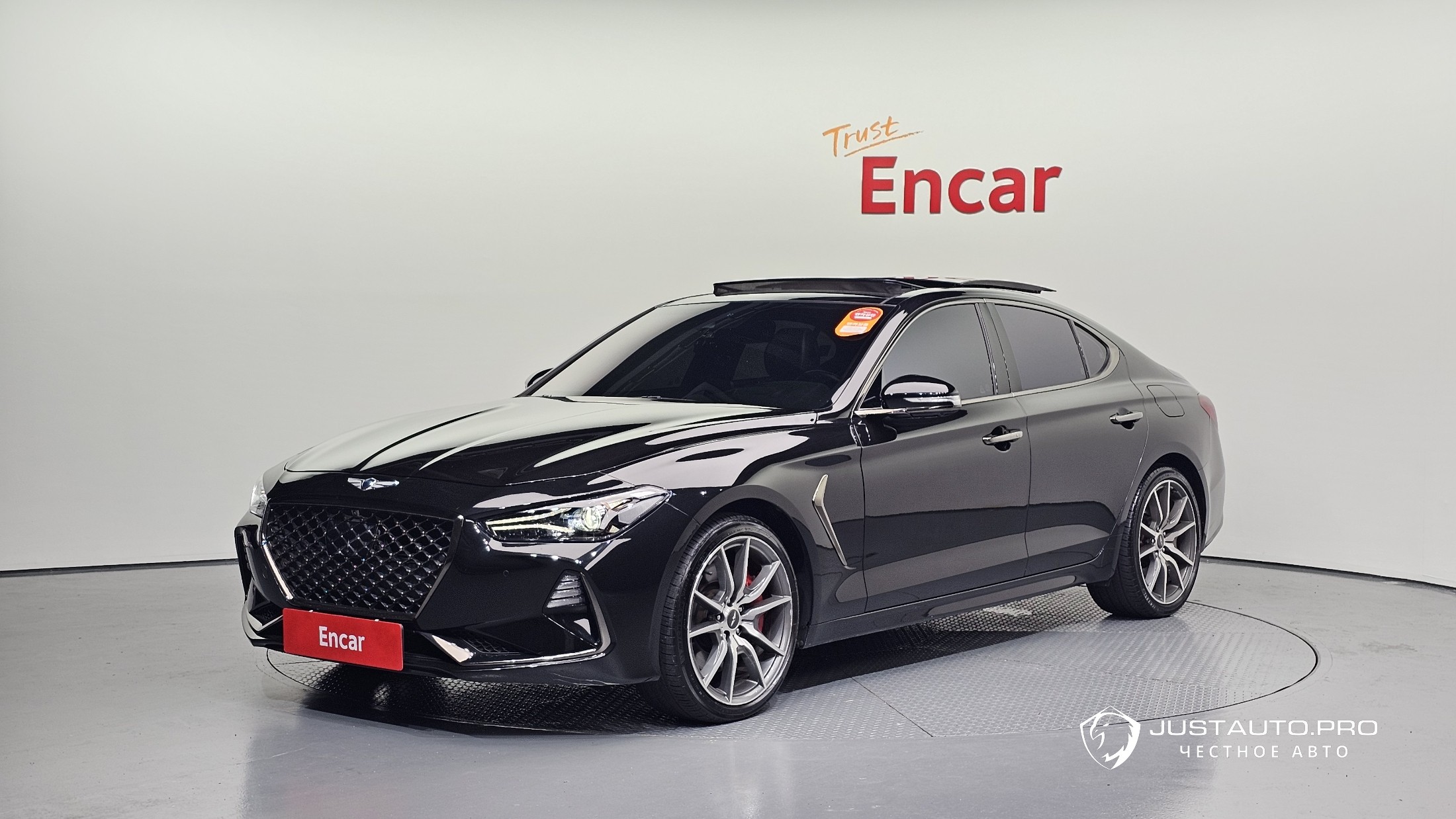 Автомобиль Genesis G70