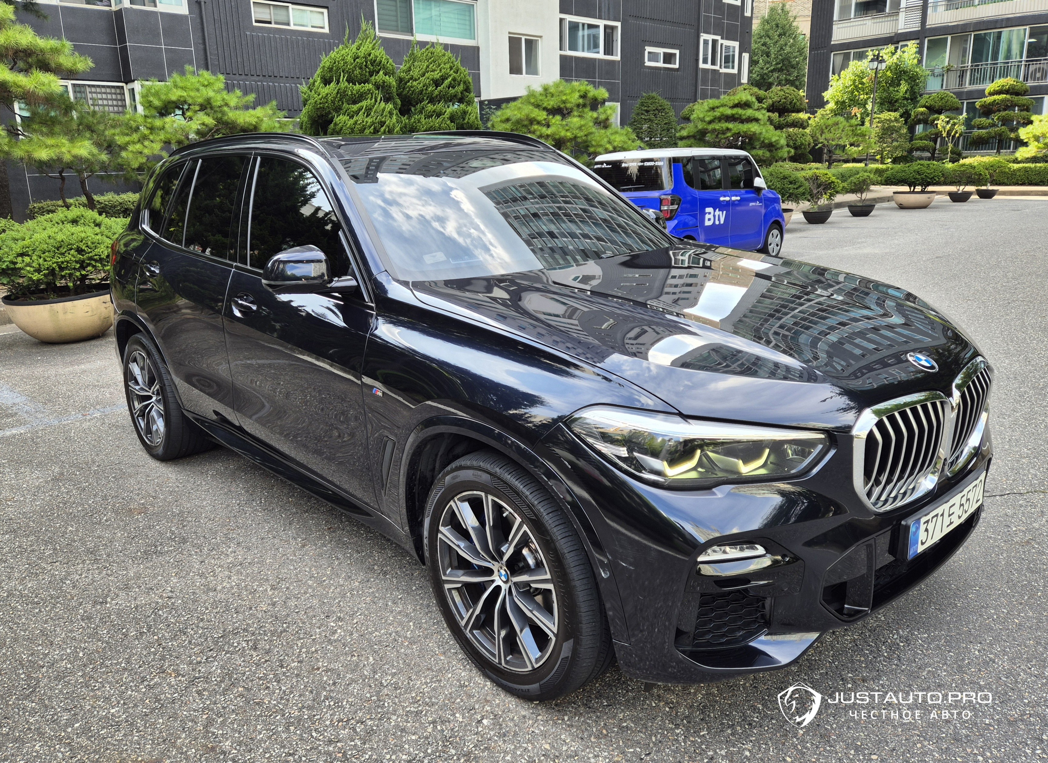 Автомобиль BMW X5