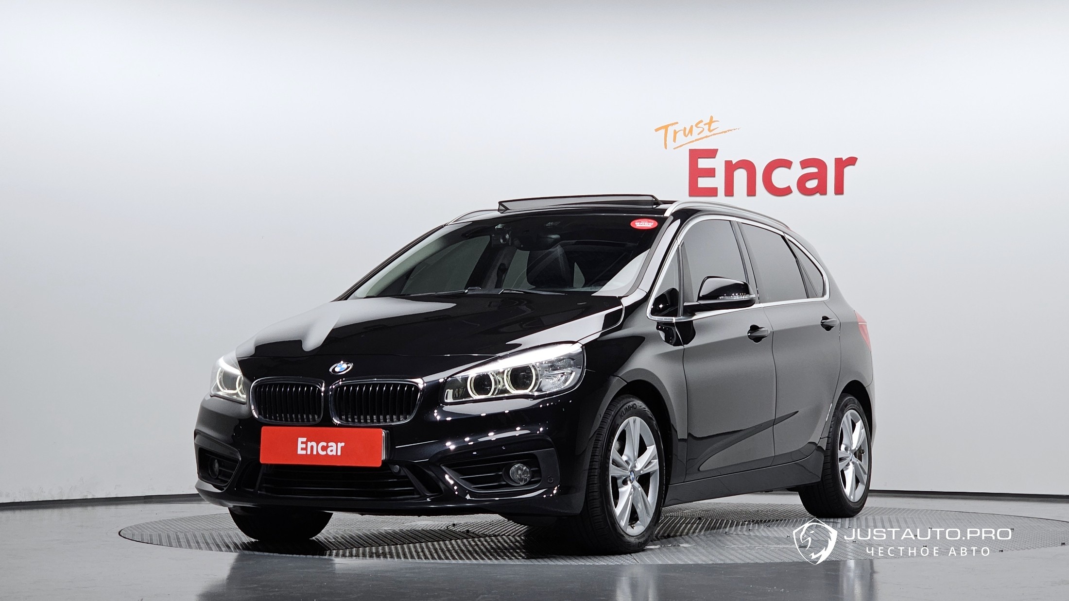 Автомобиль BMW 2-Series