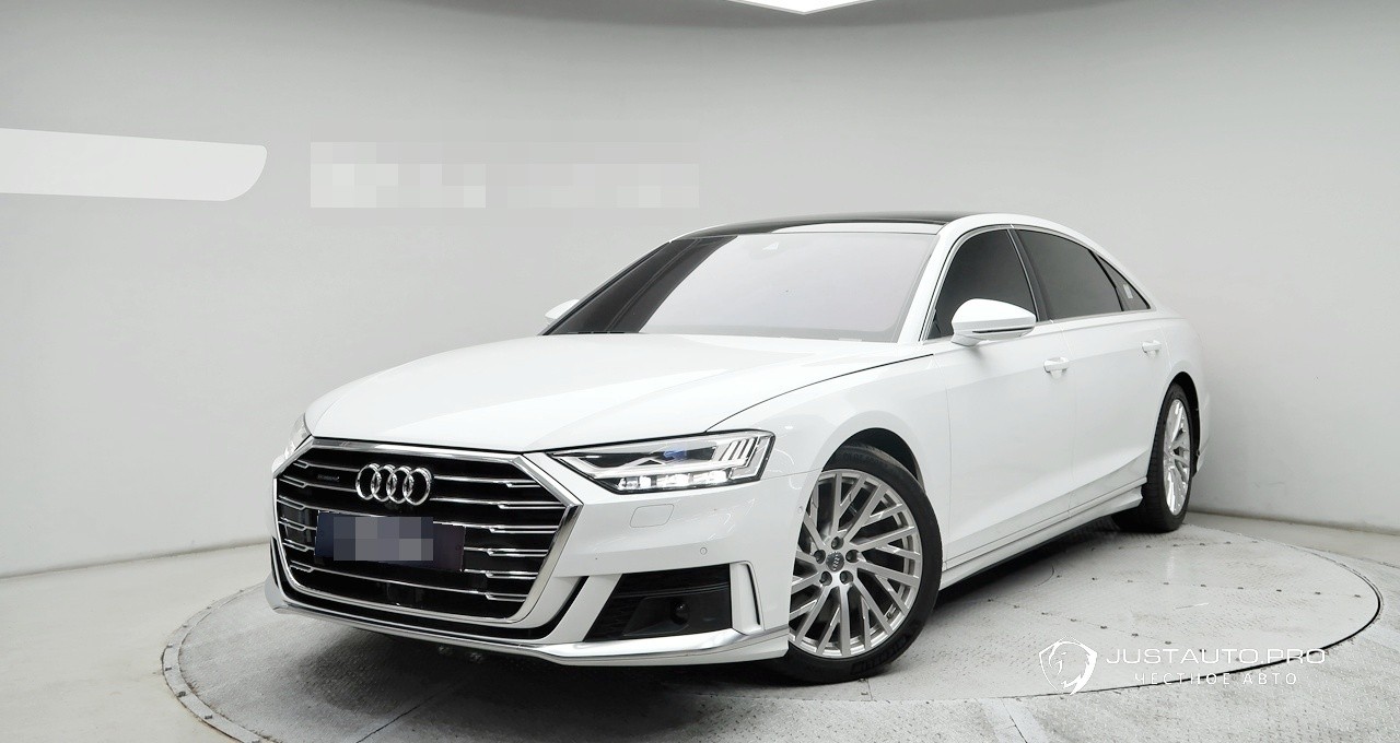 Автомобиль Audi A8