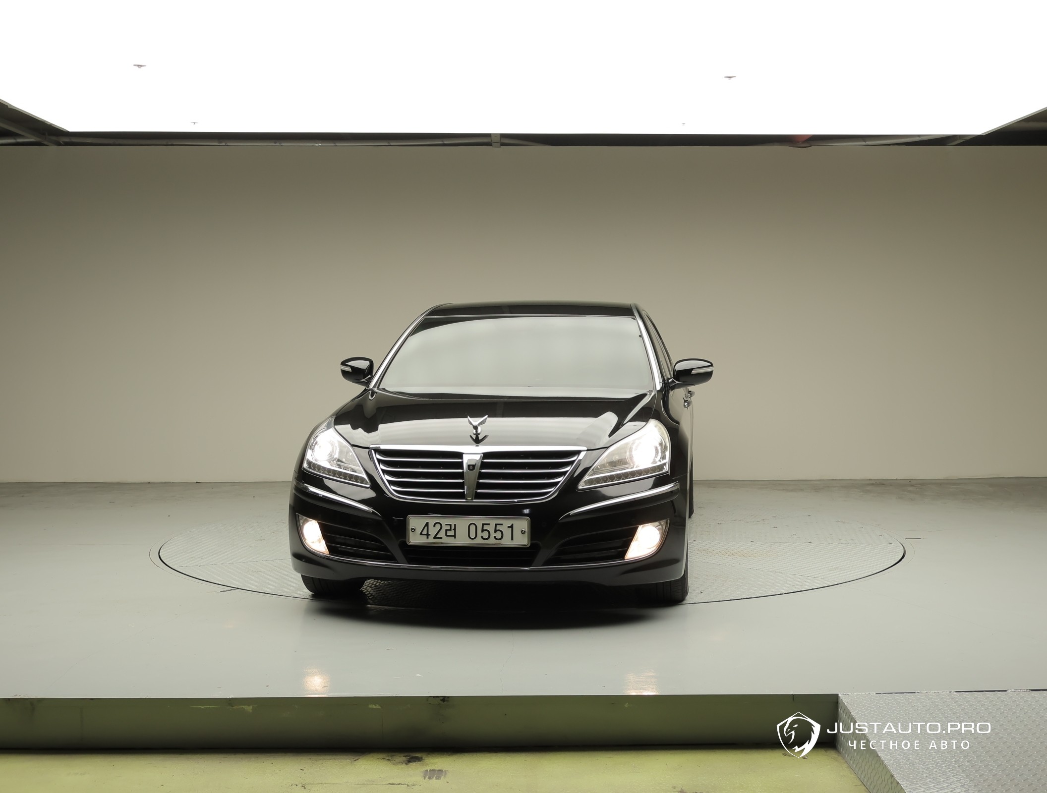 Автомобиль Hyundai Equus