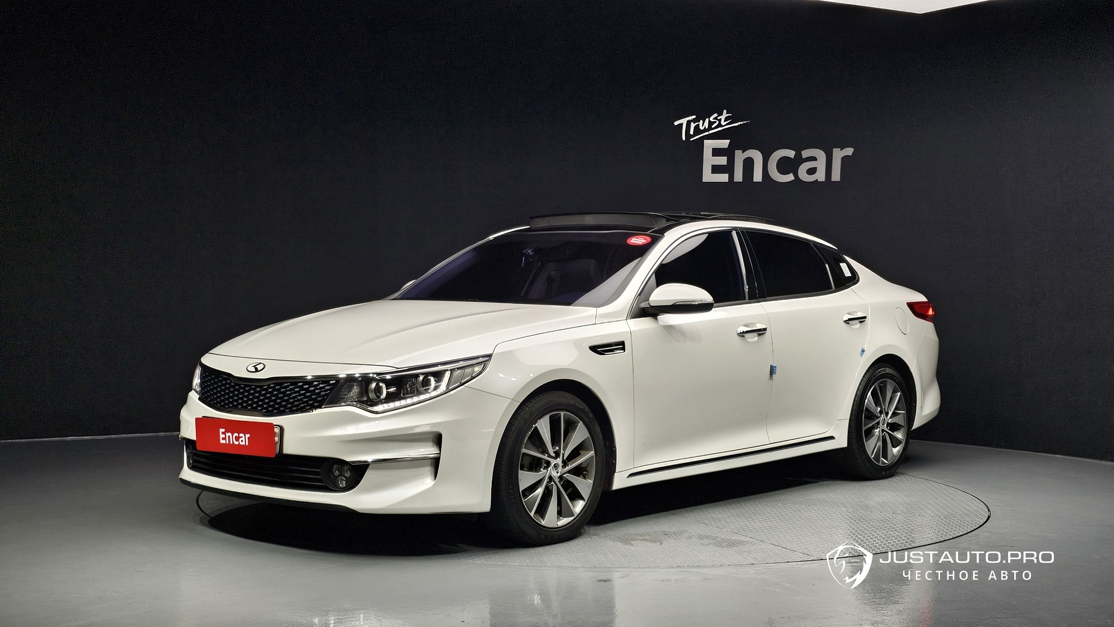 Автомобиль Kia K5