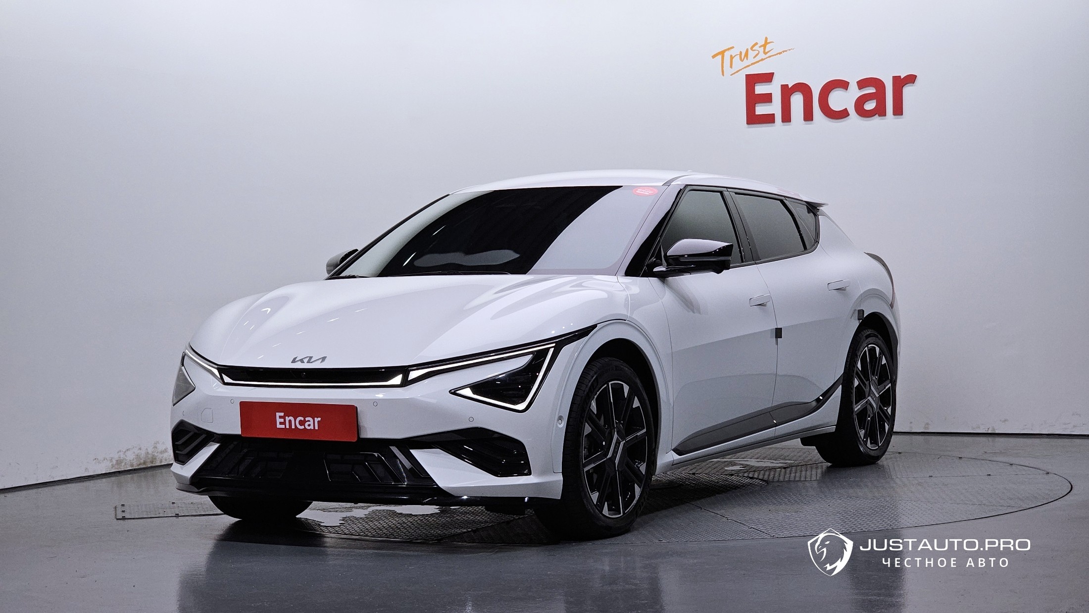 Автомобиль Kia EV6