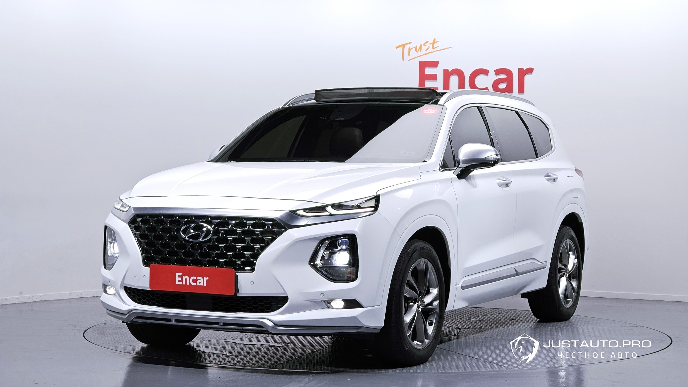 Автомобиль Hyundai Santafe
