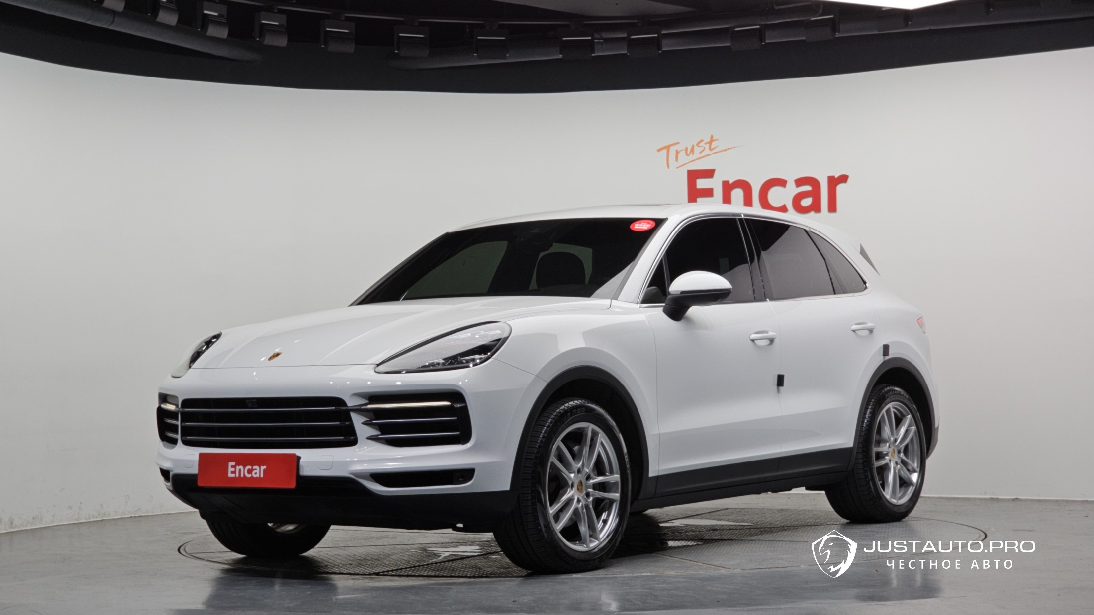 Автомобиль Porsche Cayenne