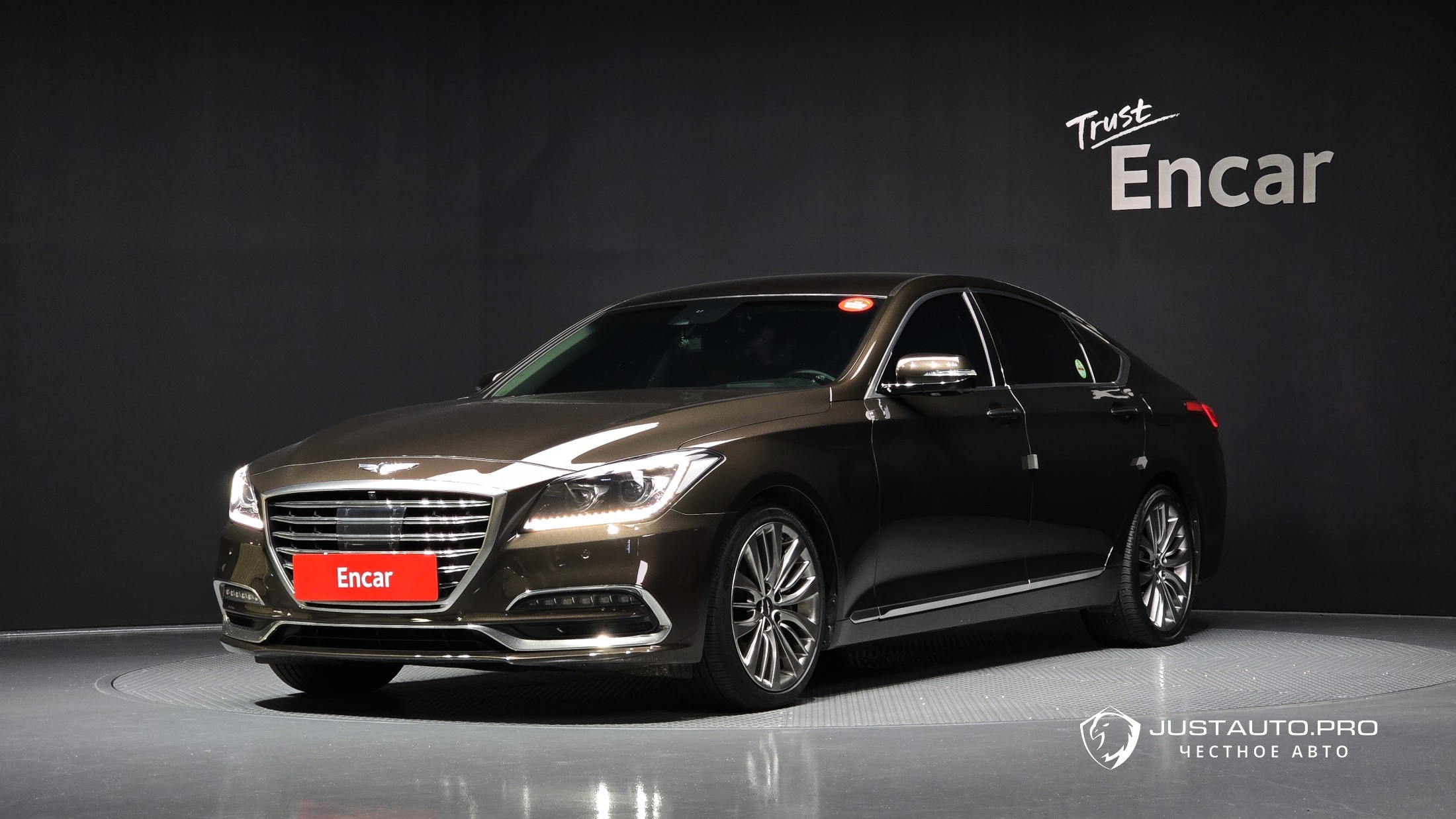 Автомобиль Genesis G80