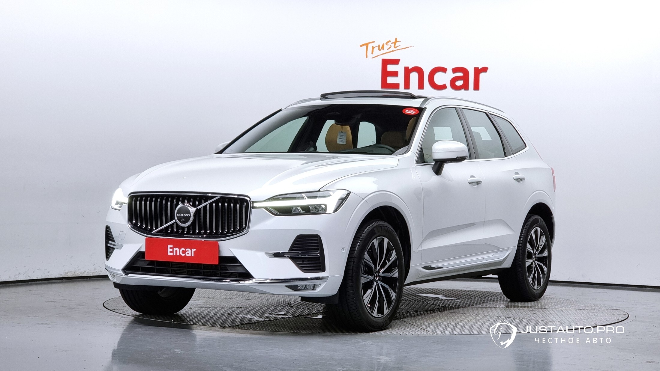 Автомобиль Volvo XC60