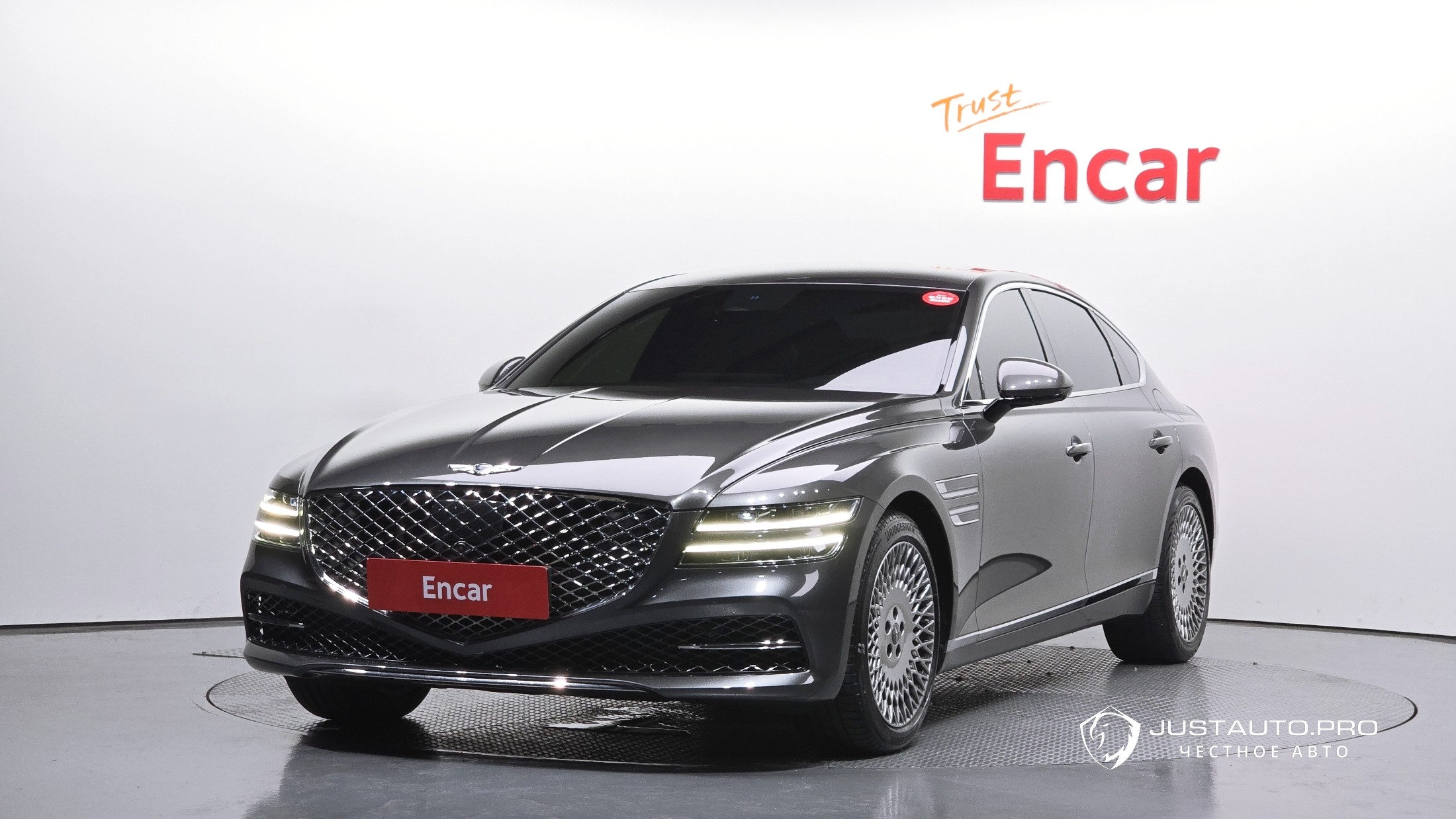 Автомобиль Genesis G80