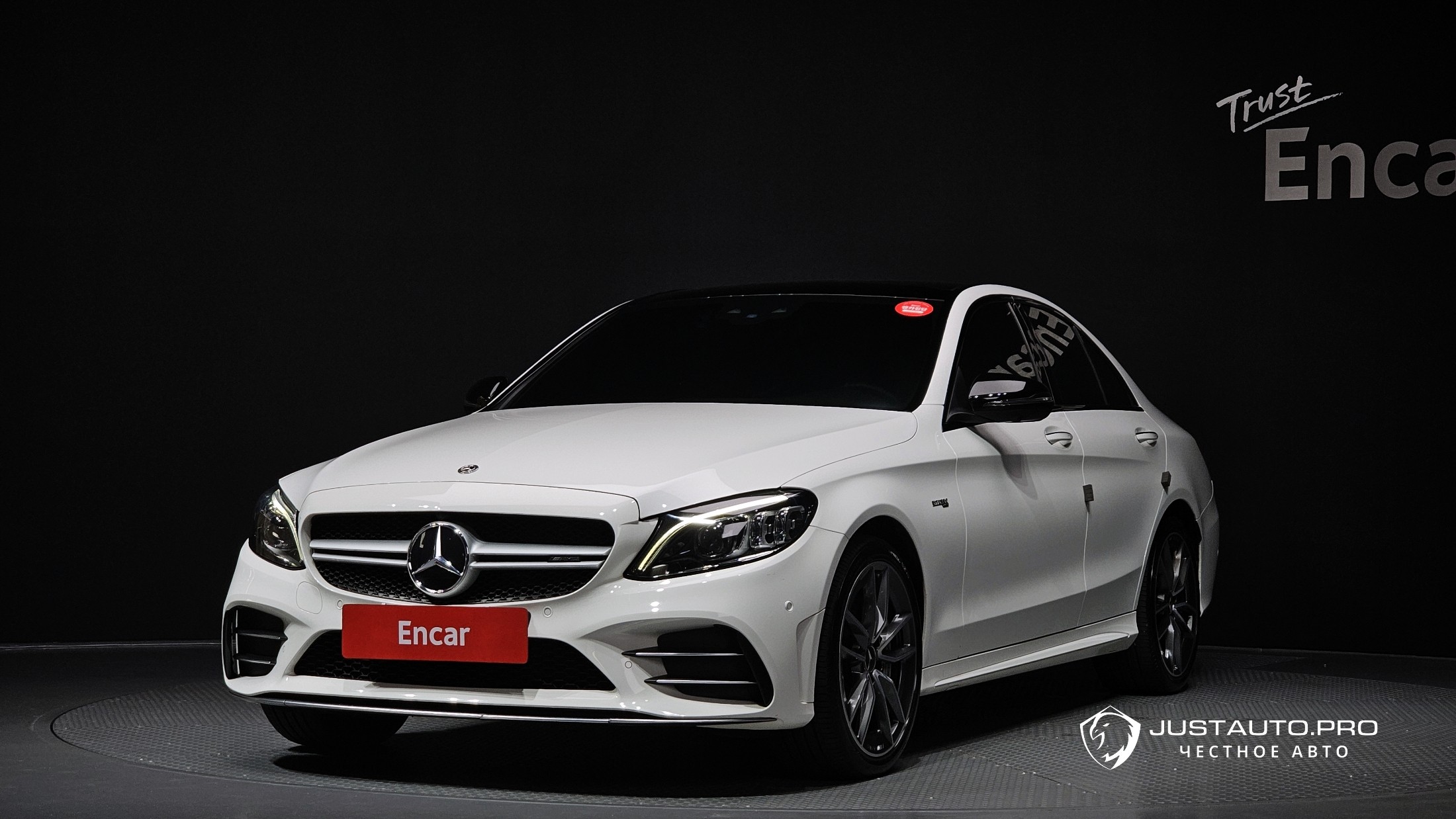 Автомобиль Mercedes-Benz C-Class