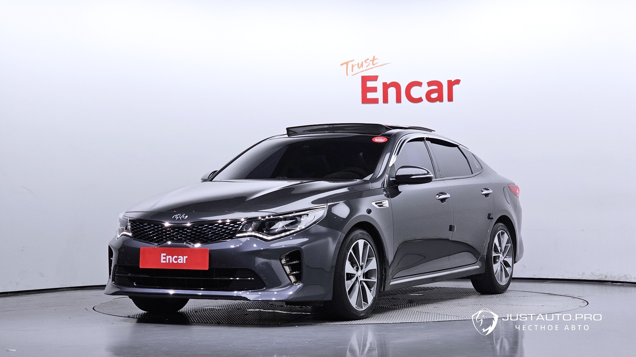 Автомобиль Kia K5