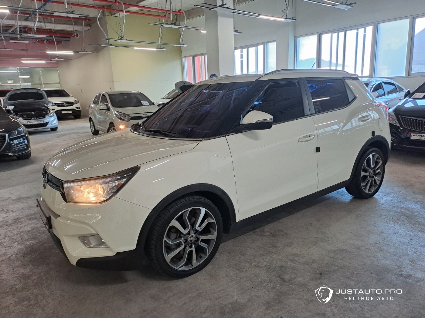 Автомобиль KG_Mobility_Ssangyong TIBOLI