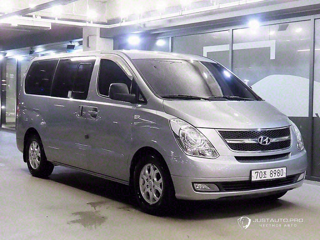 Автомобиль Hyundai Starex