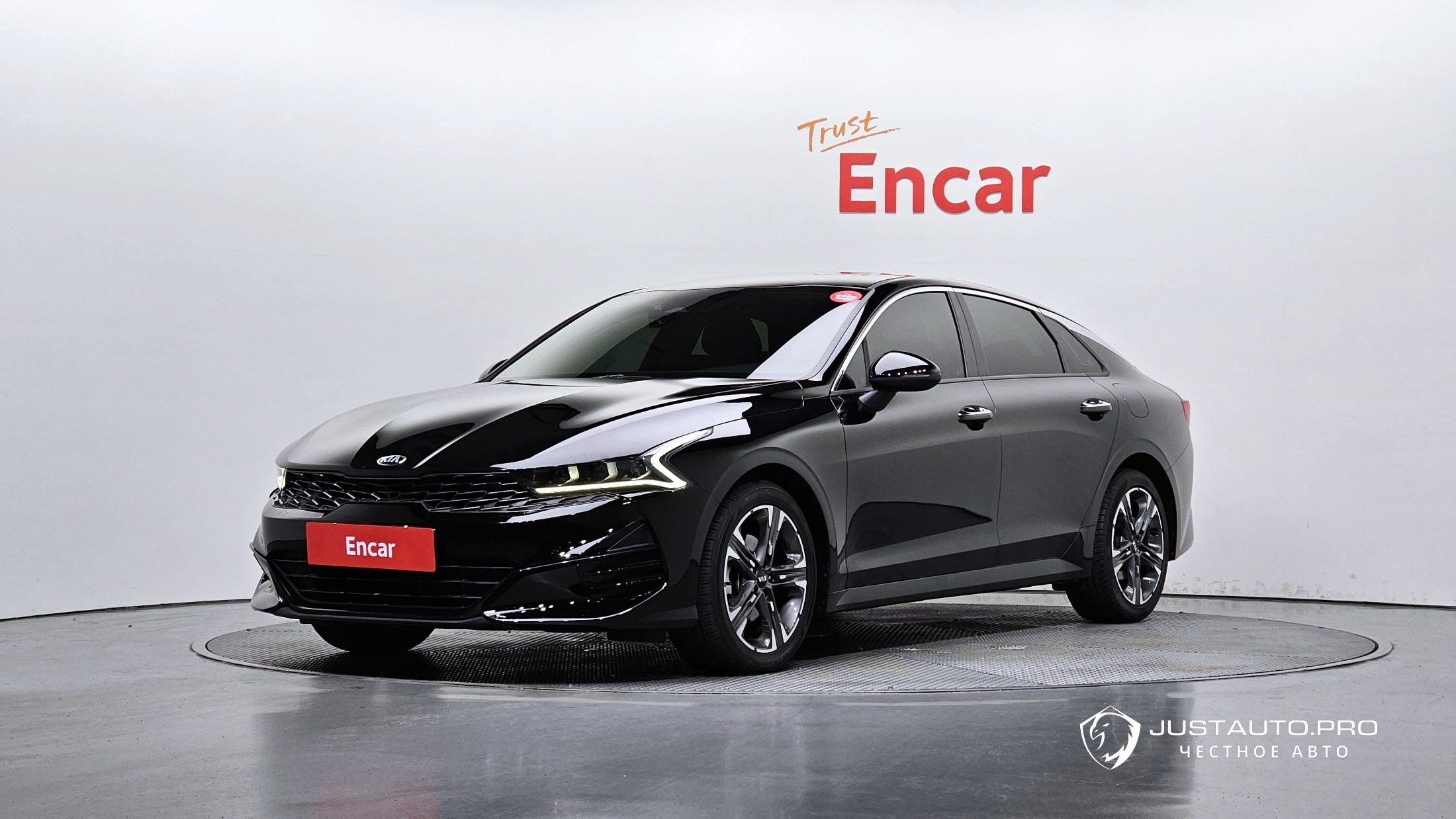 Автомобиль Kia K5