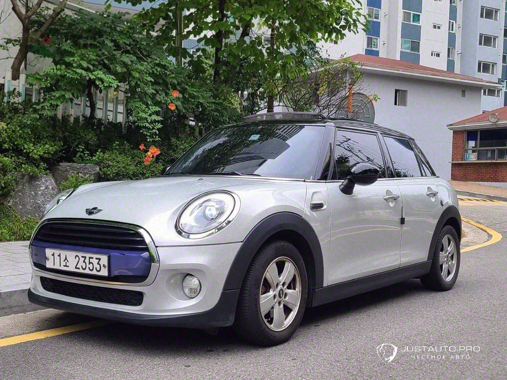 Автомобиль Mini Cooper
