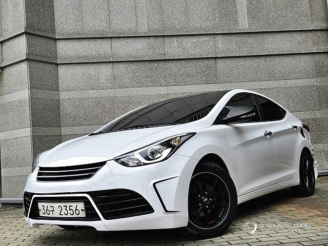 Автомобиль Hyundai AVANTE