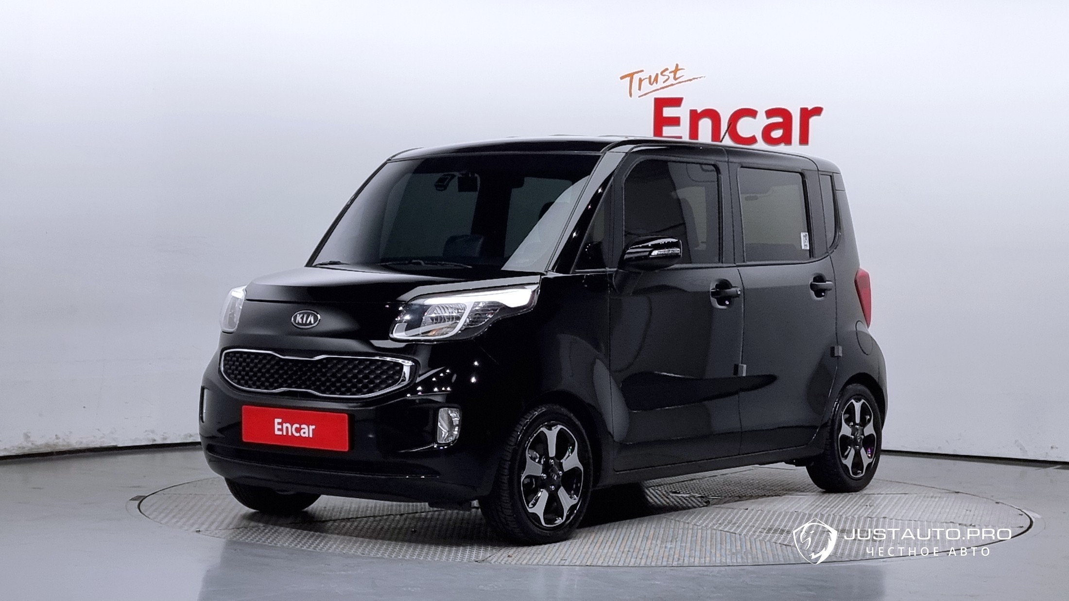 Автомобиль Kia RAY