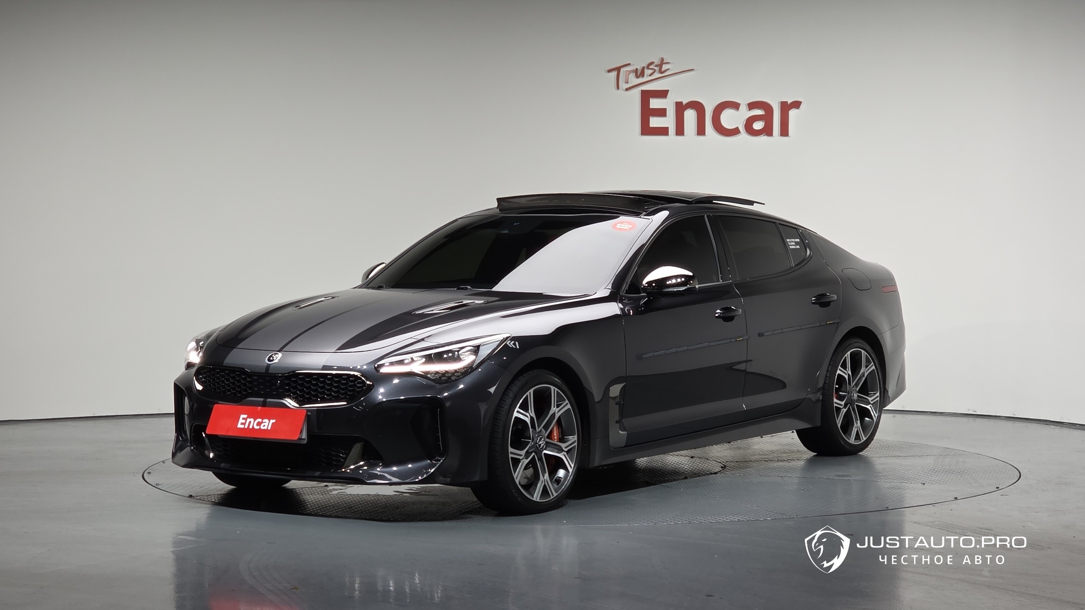 Автомобиль Kia Stinger