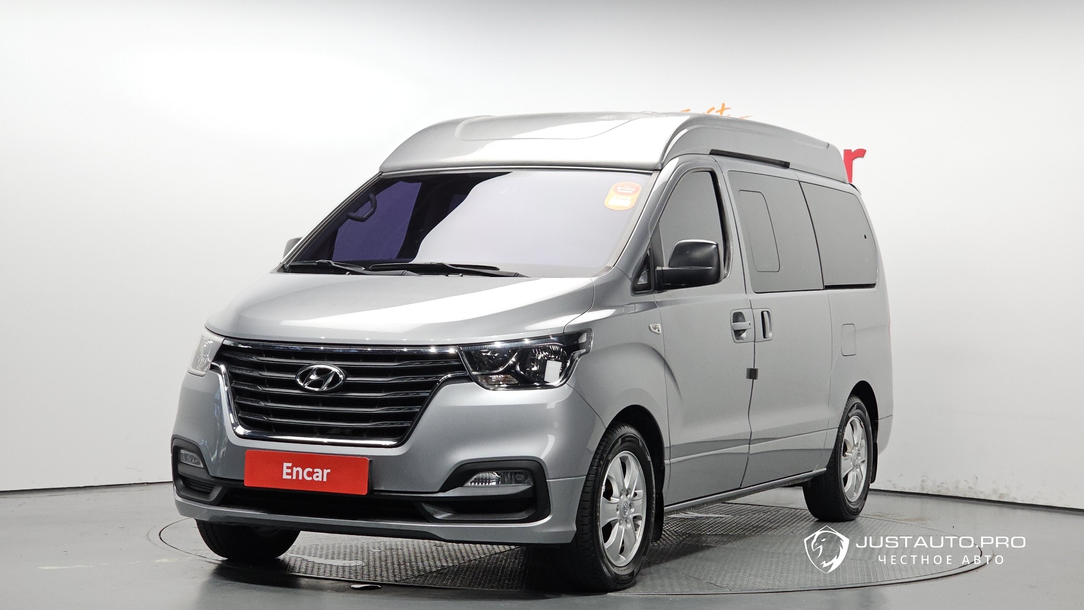 Автомобиль Hyundai Starex