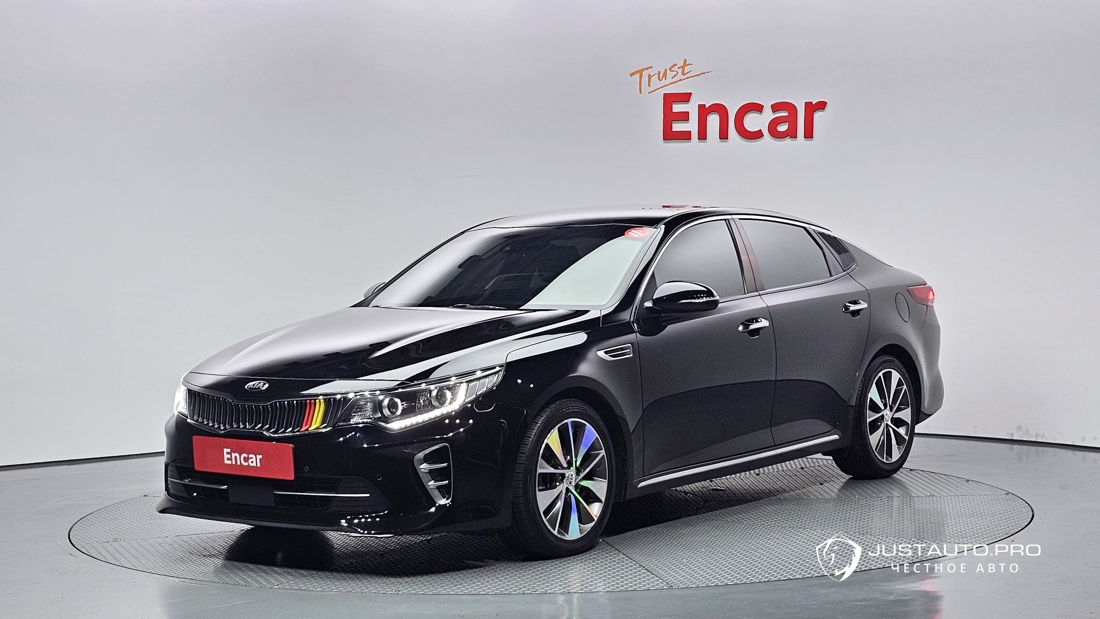 Автомобиль Kia K5