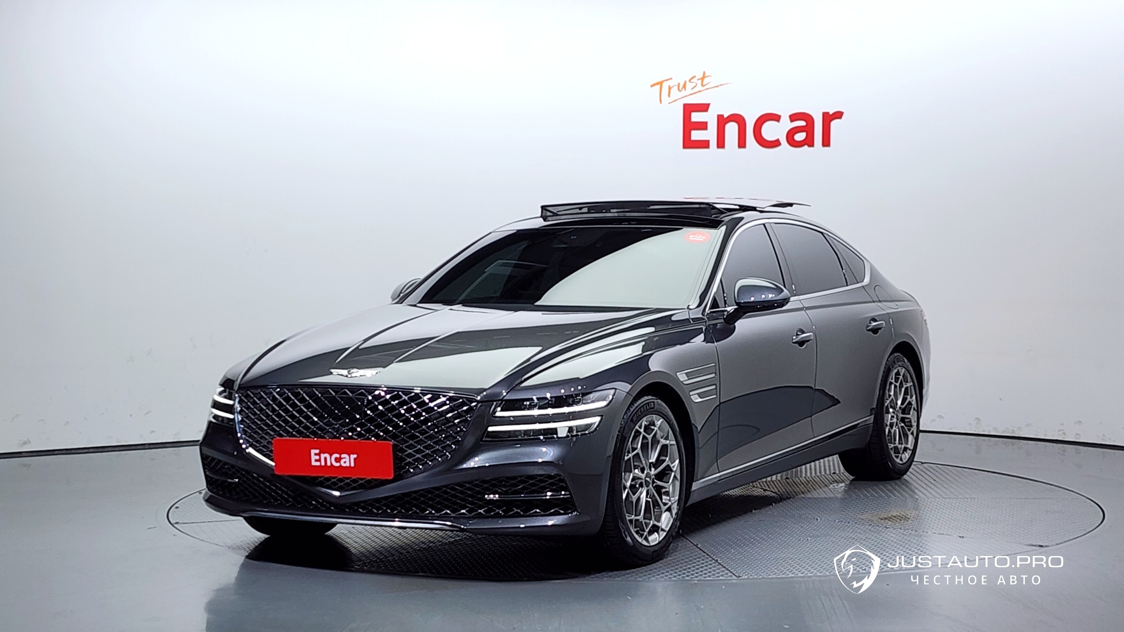 Автомобиль Genesis G80