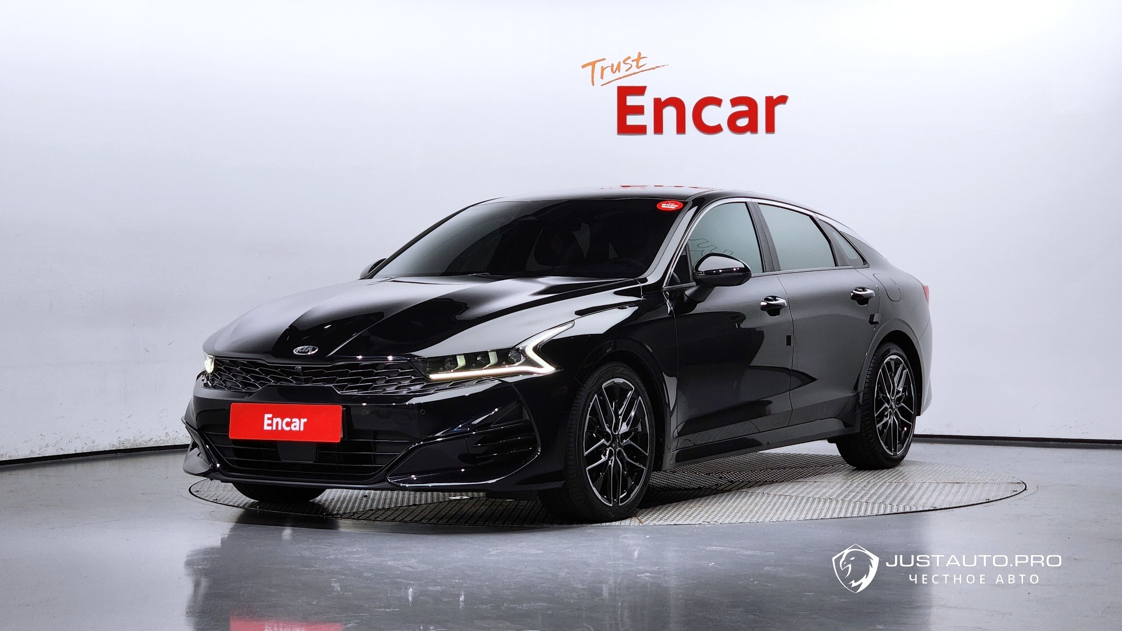 Автомобиль Kia K5