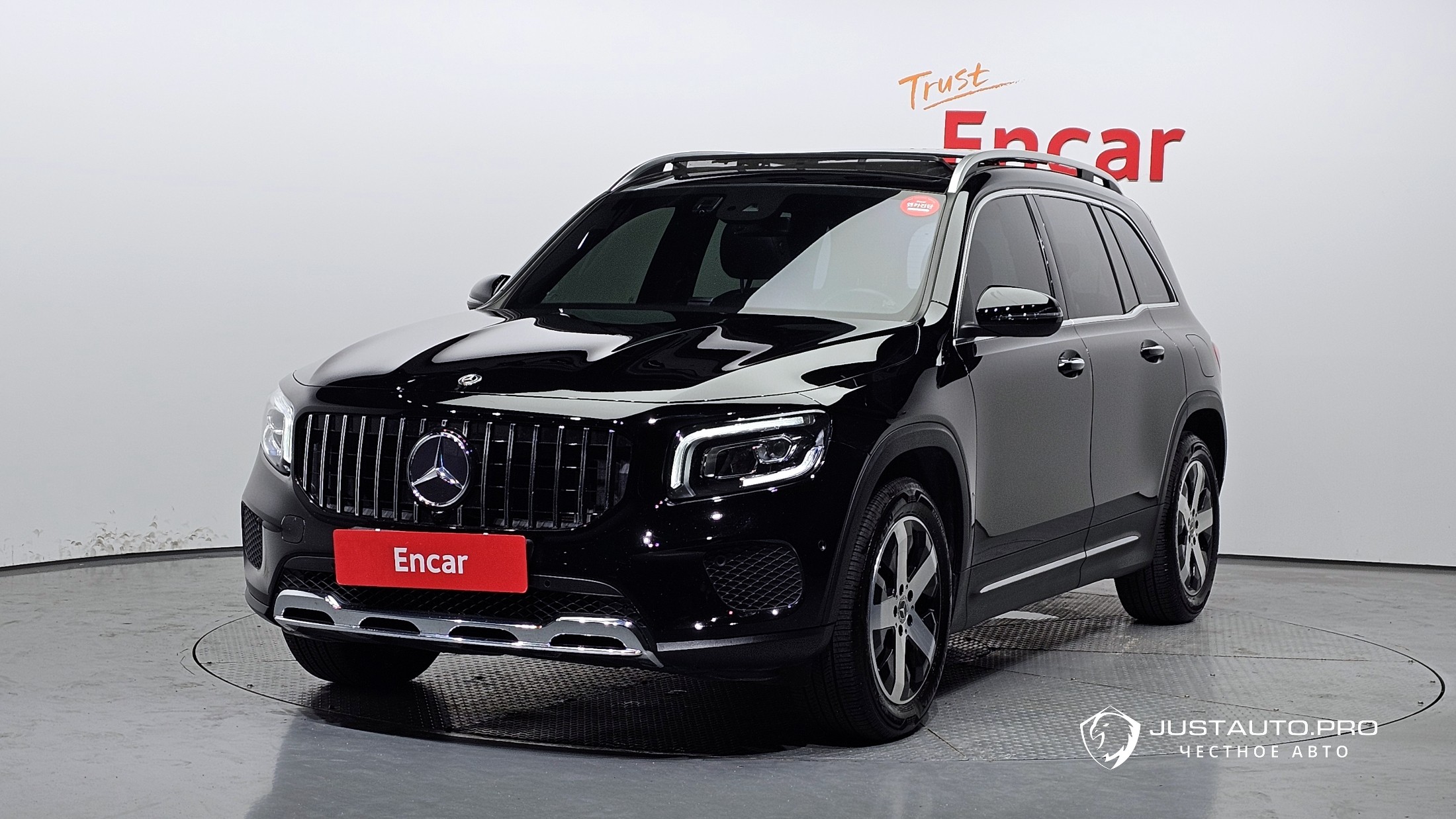 Автомобиль Mercedes-Benz GLB-Class