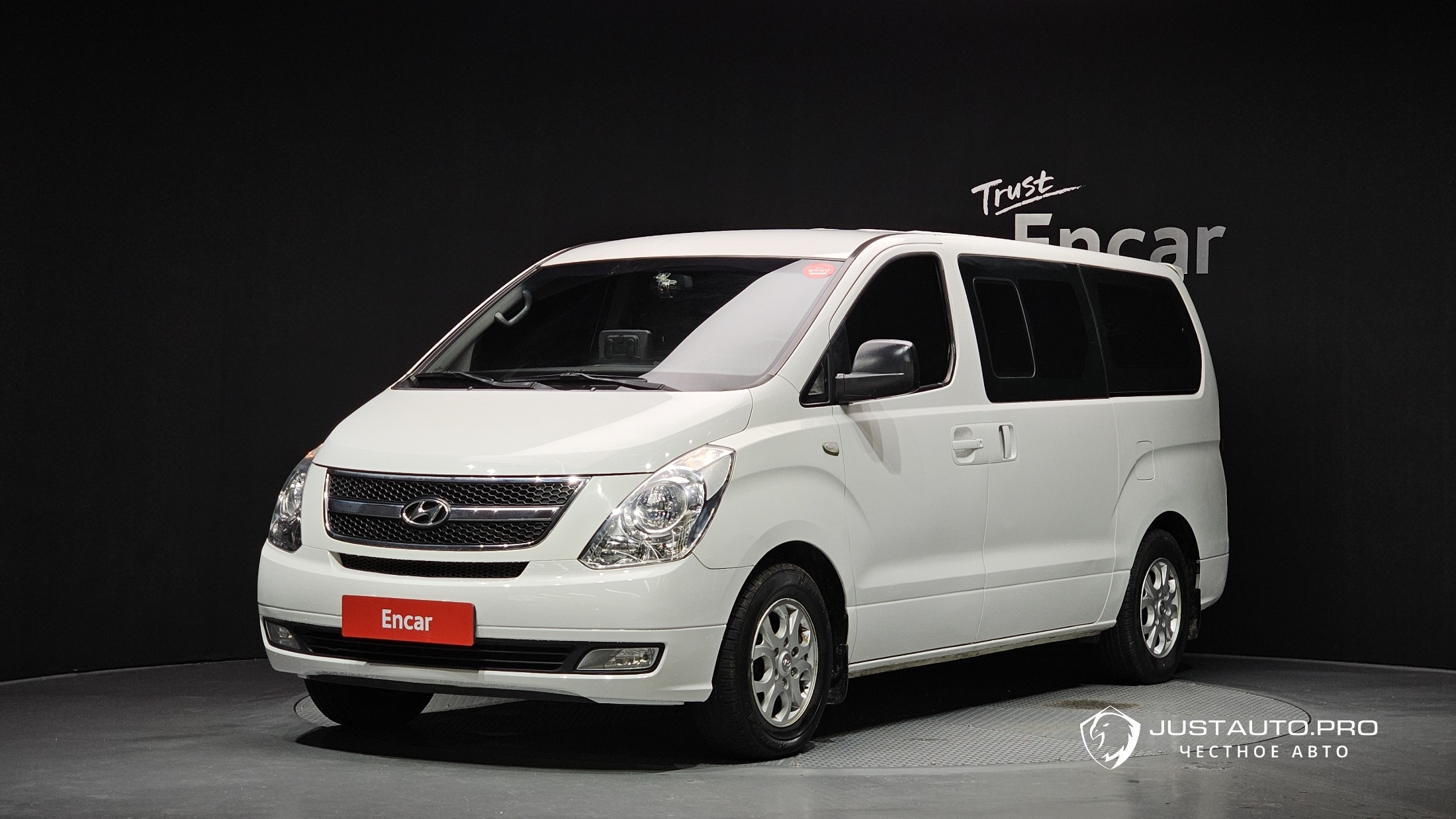 Автомобиль Hyundai Starex