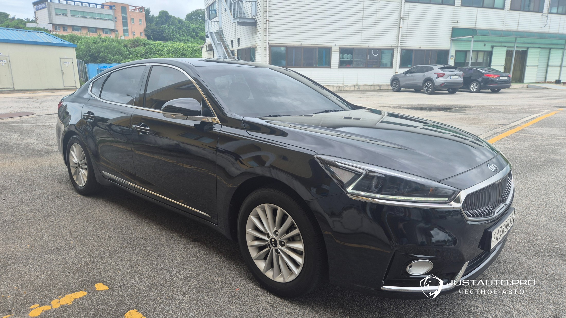 Автомобиль Kia K7