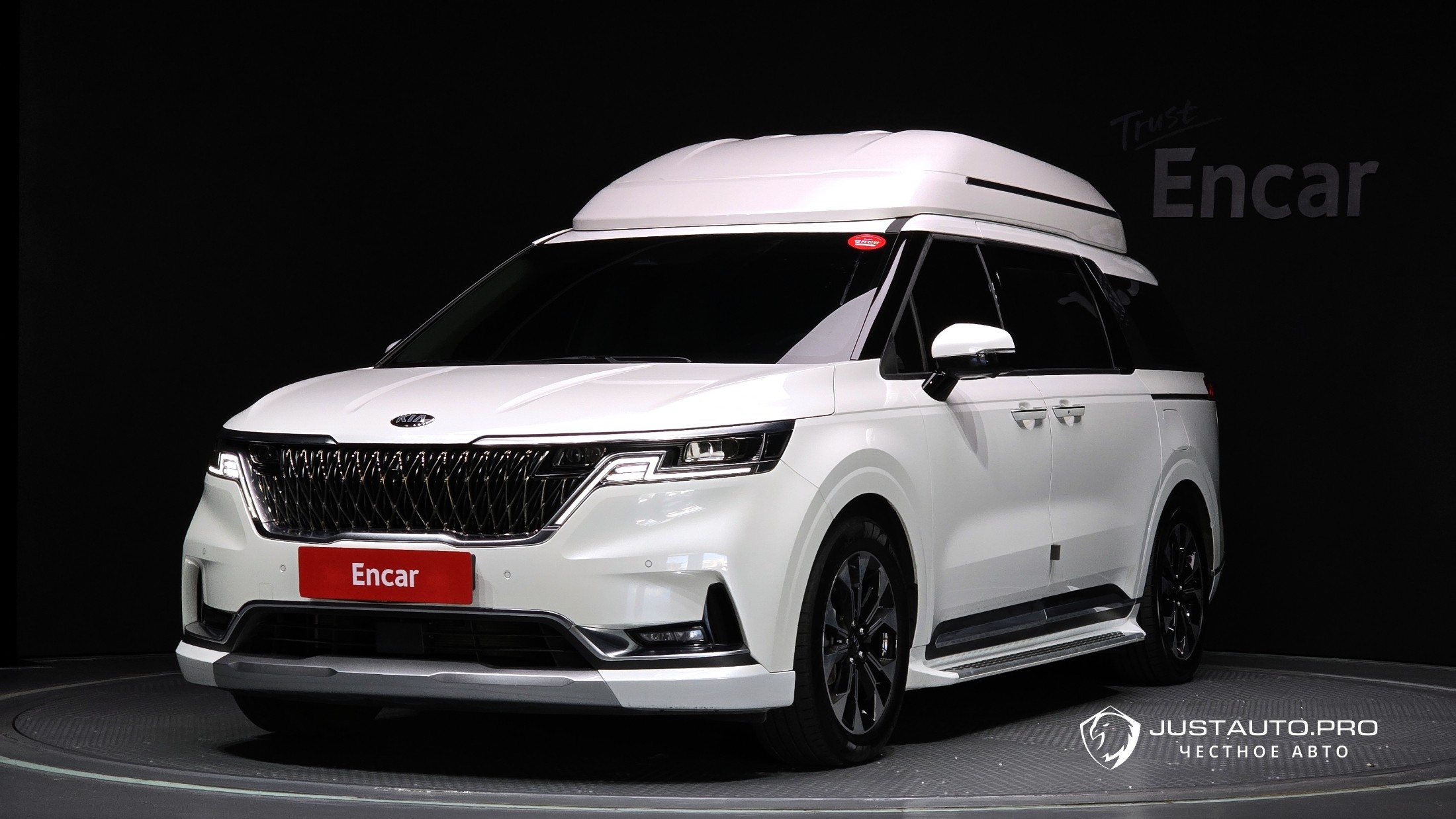 Автомобиль Kia Canival