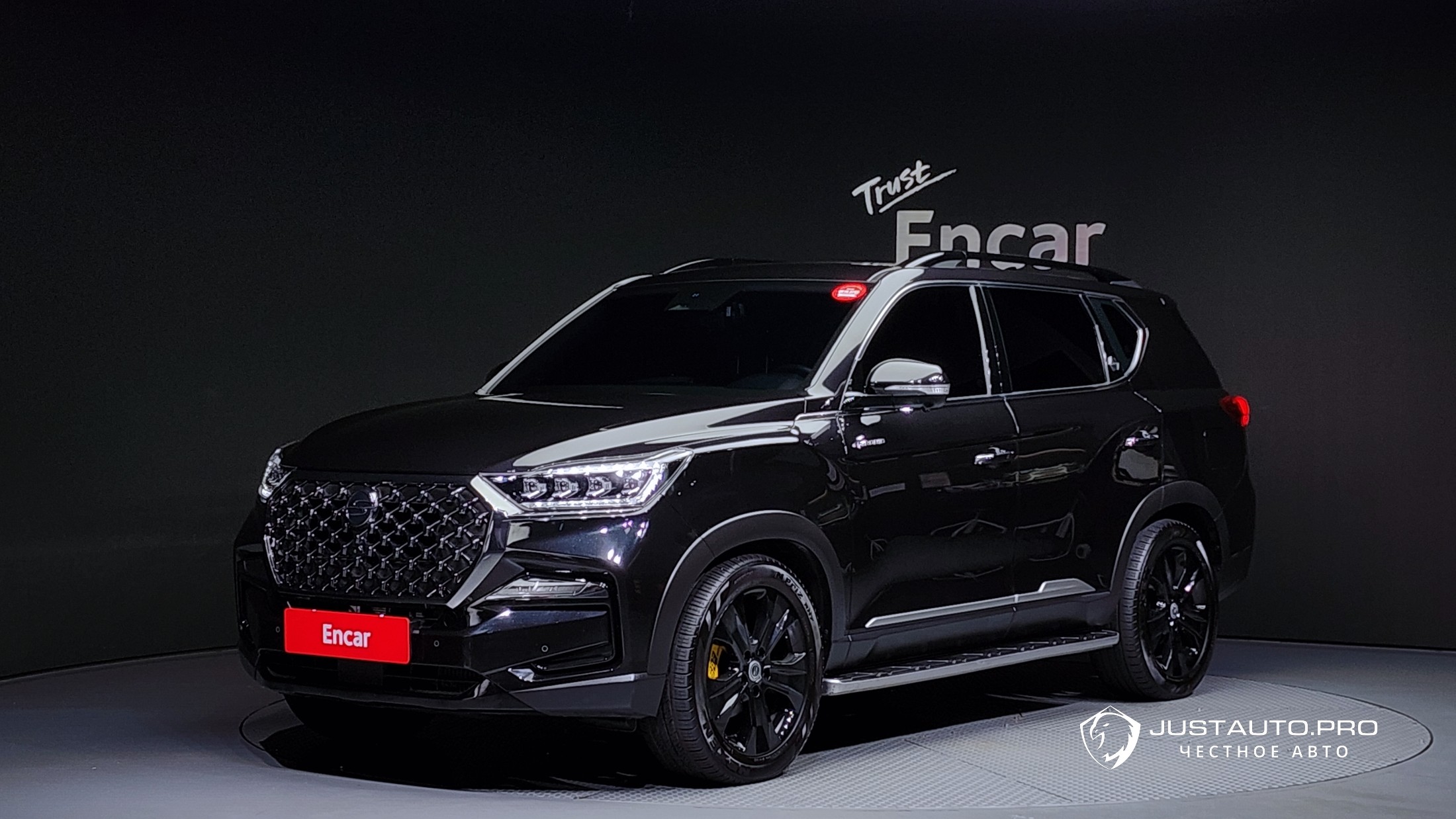Автомобиль KG_Mobility_Ssangyong Rexton