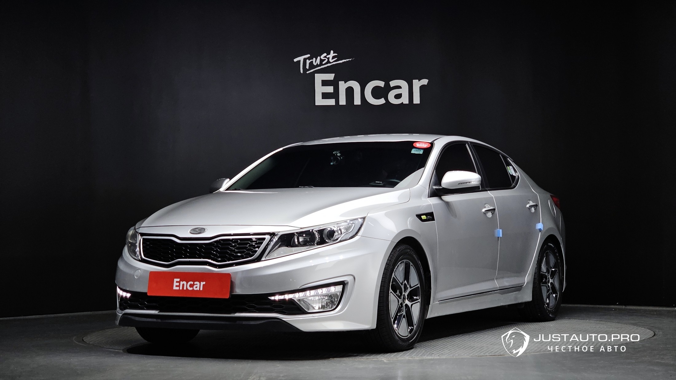 Автомобиль Kia K5