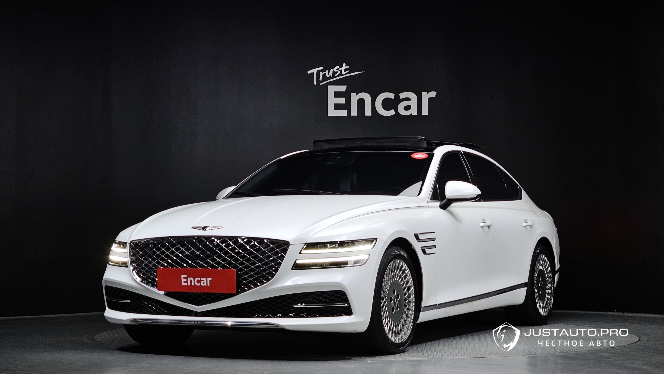 Автомобиль Genesis G80