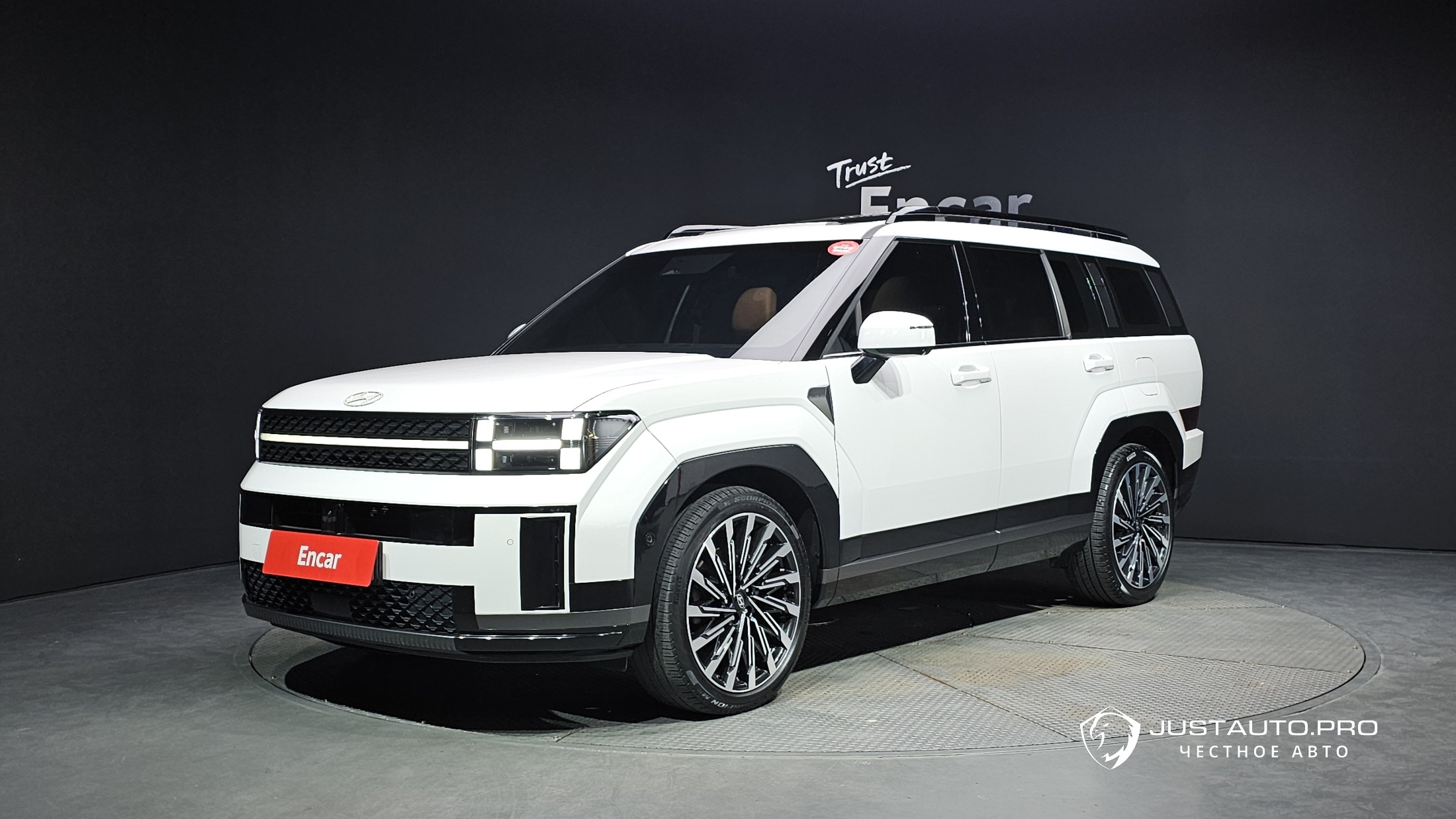 Автомобиль Hyundai Santafe