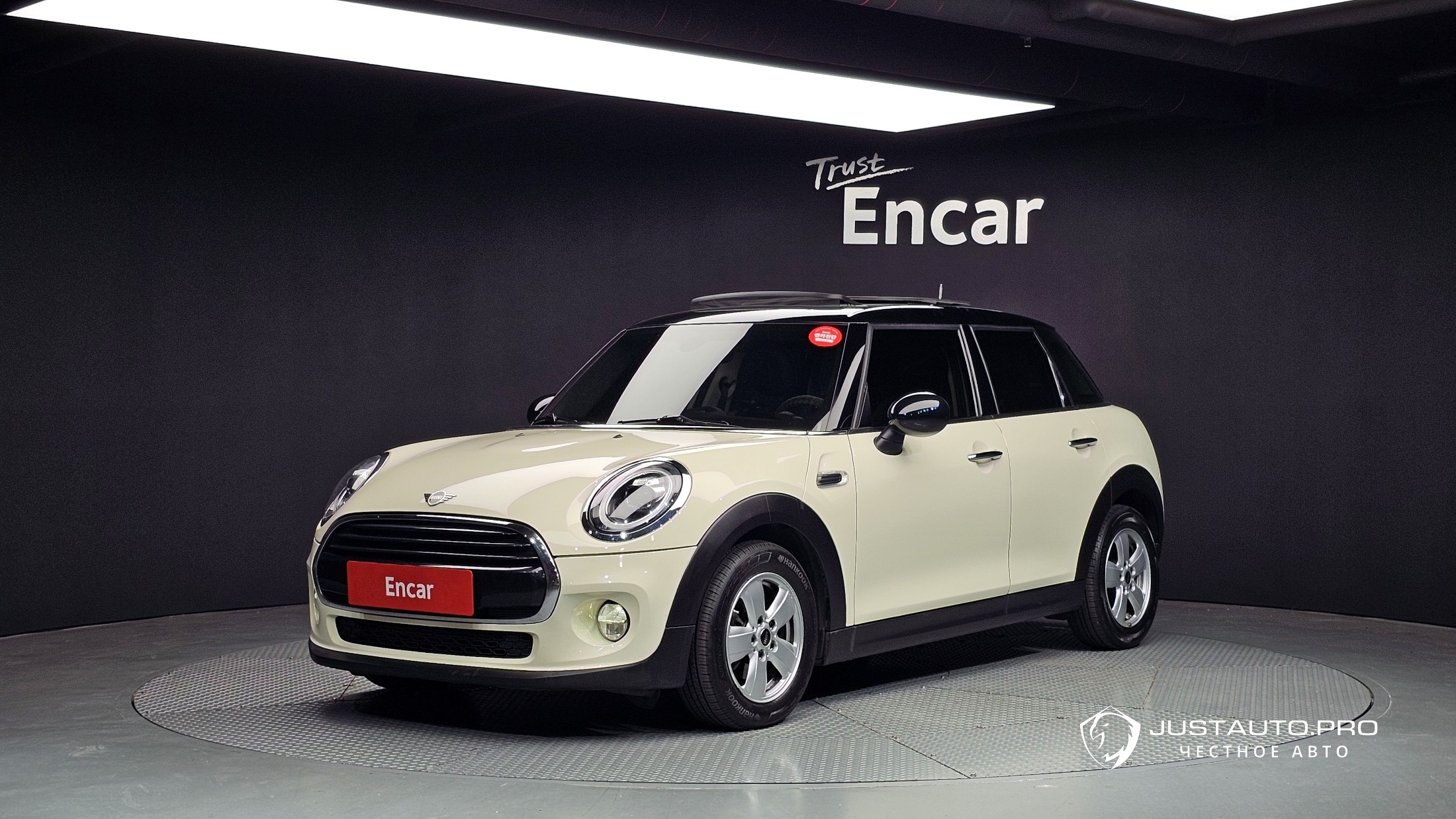 Автомобиль Mini Cooper