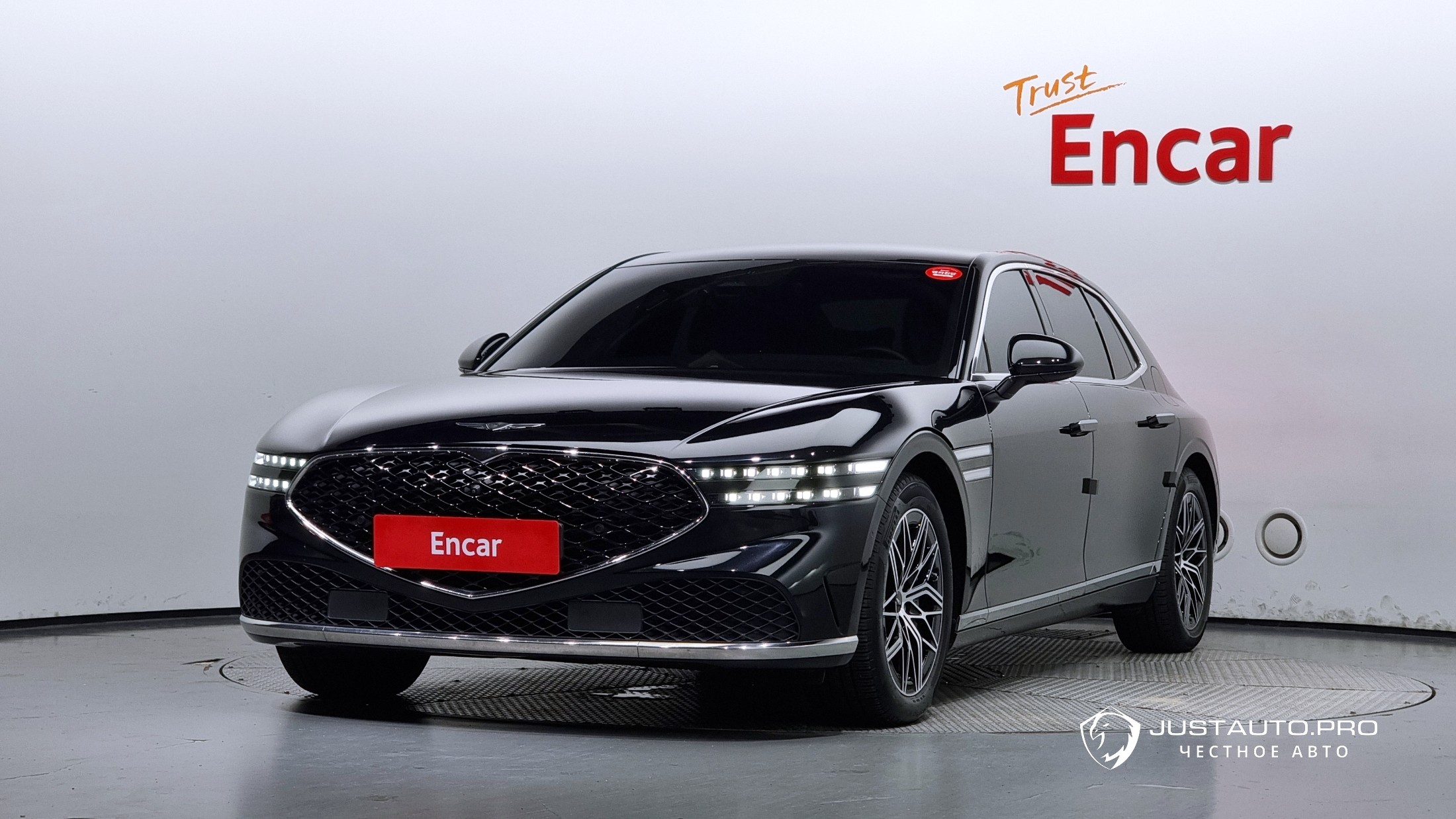 Автомобиль Genesis G90